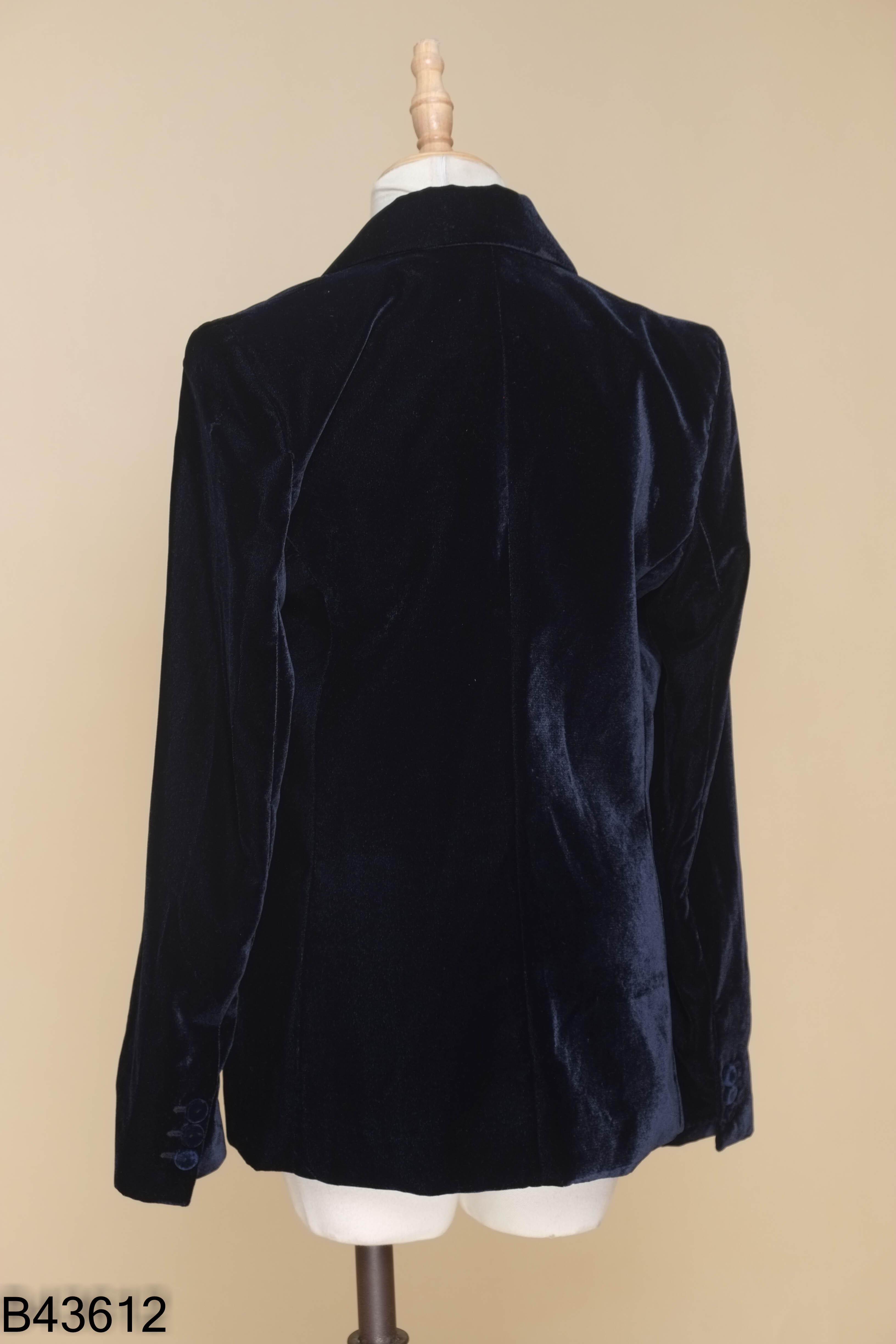 Áo blazer MANGO xanh than