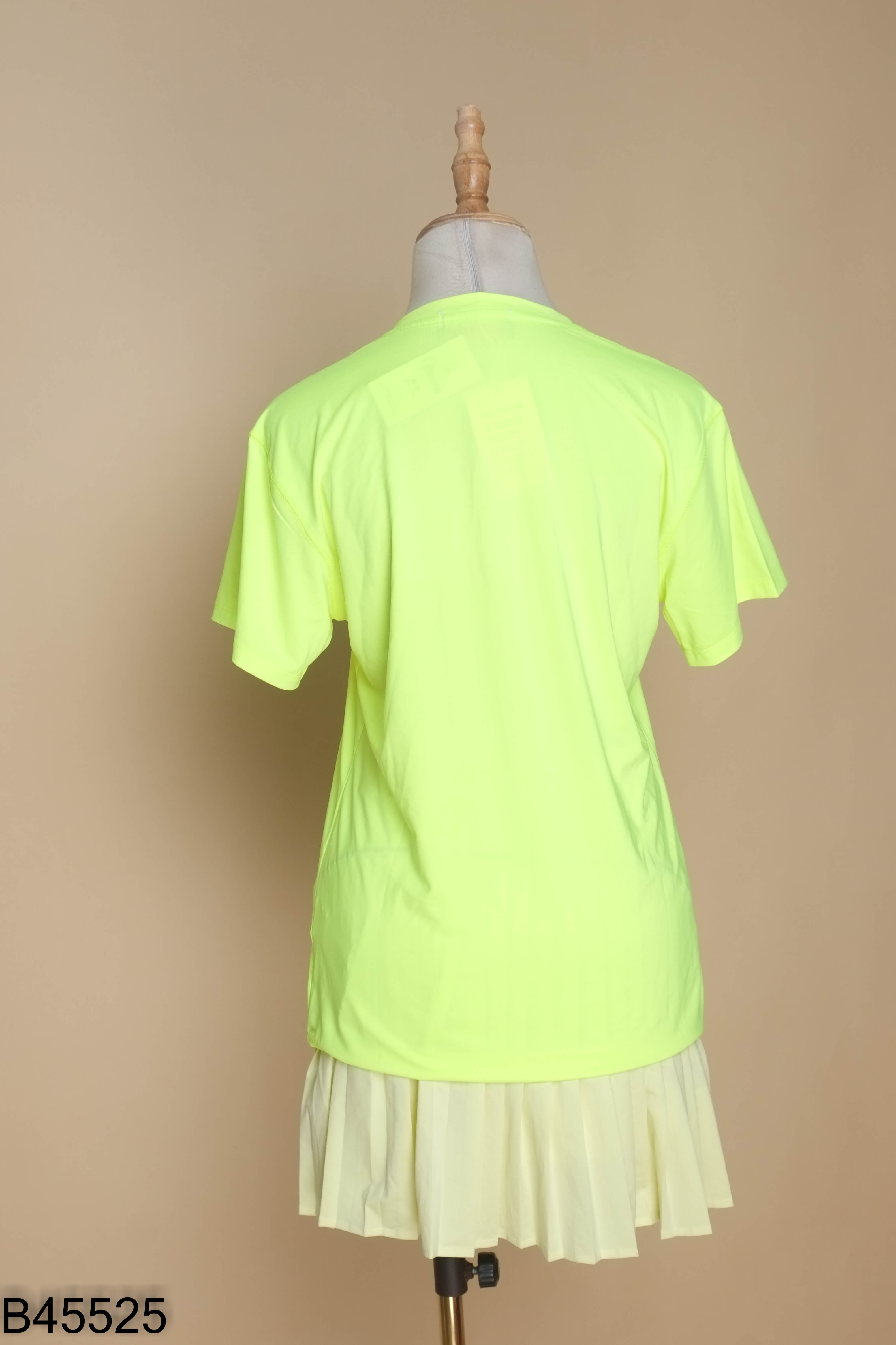 NEWTAG Set xanh neon + chân váy xanh lá