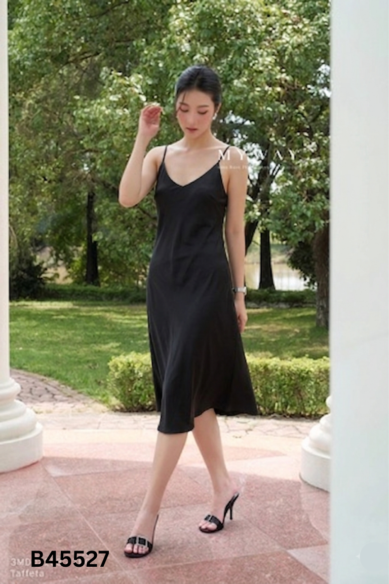 Váy hai dây lụa đen