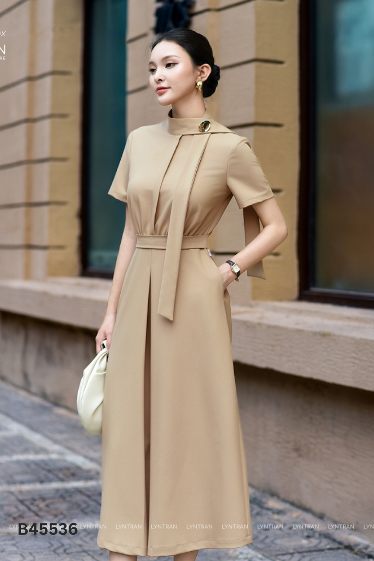 NEWTAG Váy nâu LYNTRAN đính charm