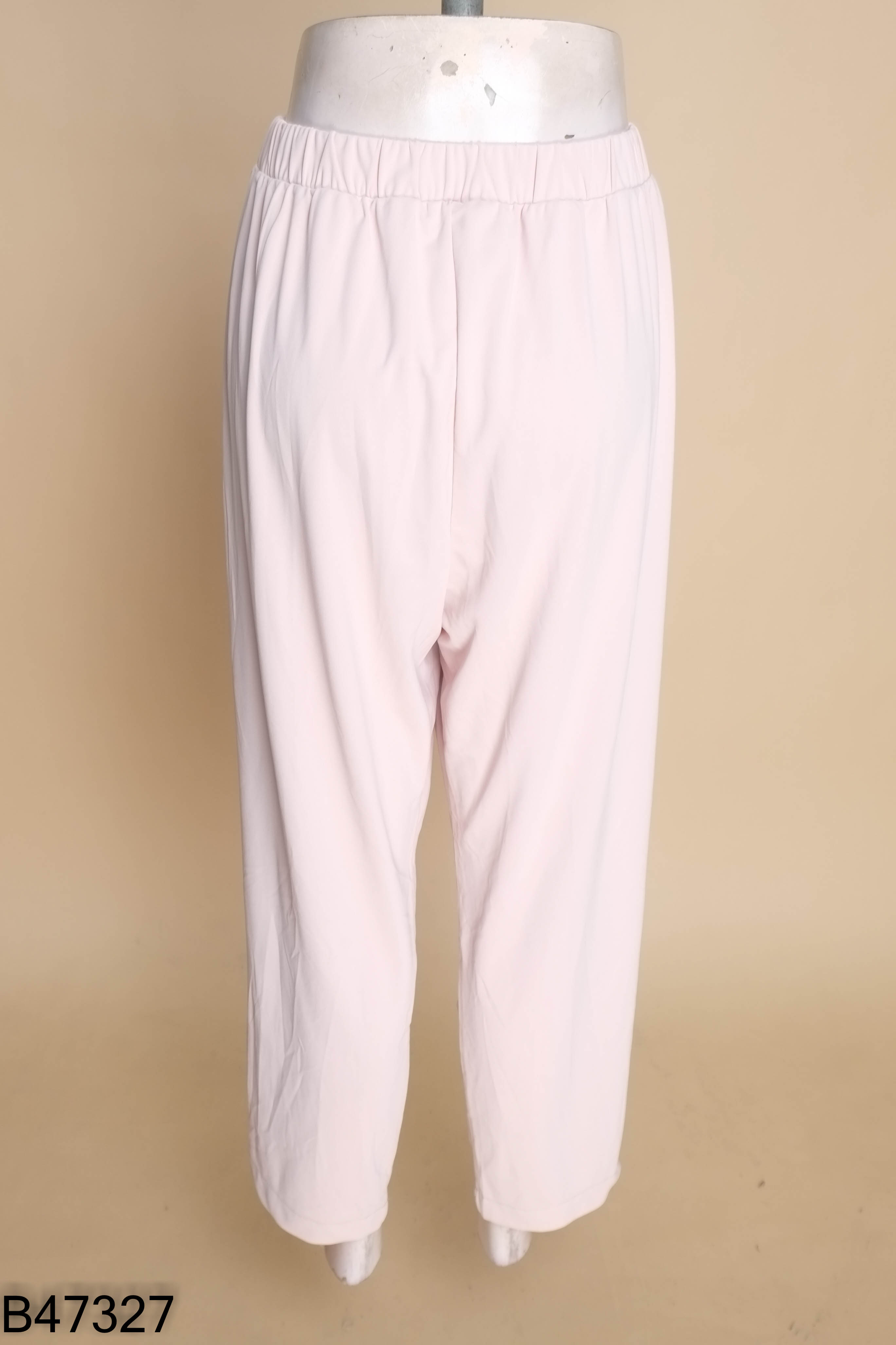 Quần UNIQLO hồng be