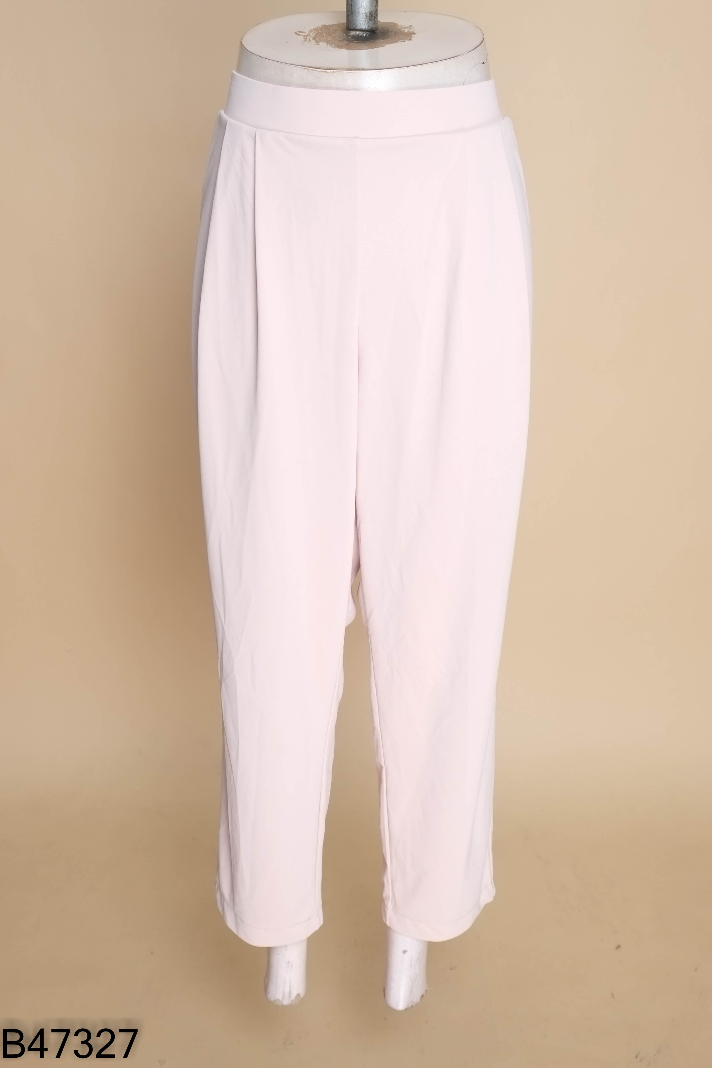 Quần UNIQLO hồng be