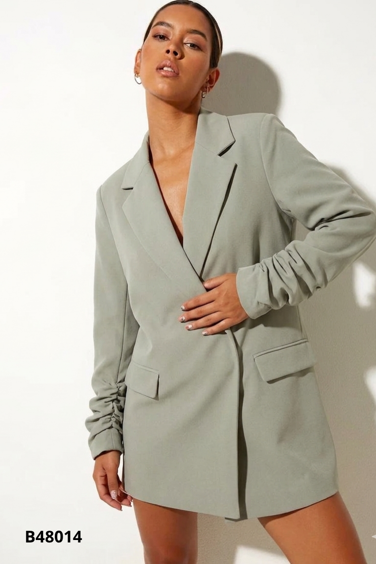 Áo blazer MANGO xanh tay dúm