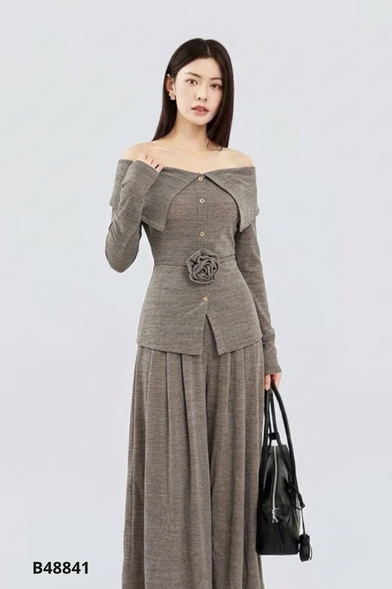 NEWTAG Set Áo trễ vai xám nâu CHI DAO BOUTIQUE + Quần