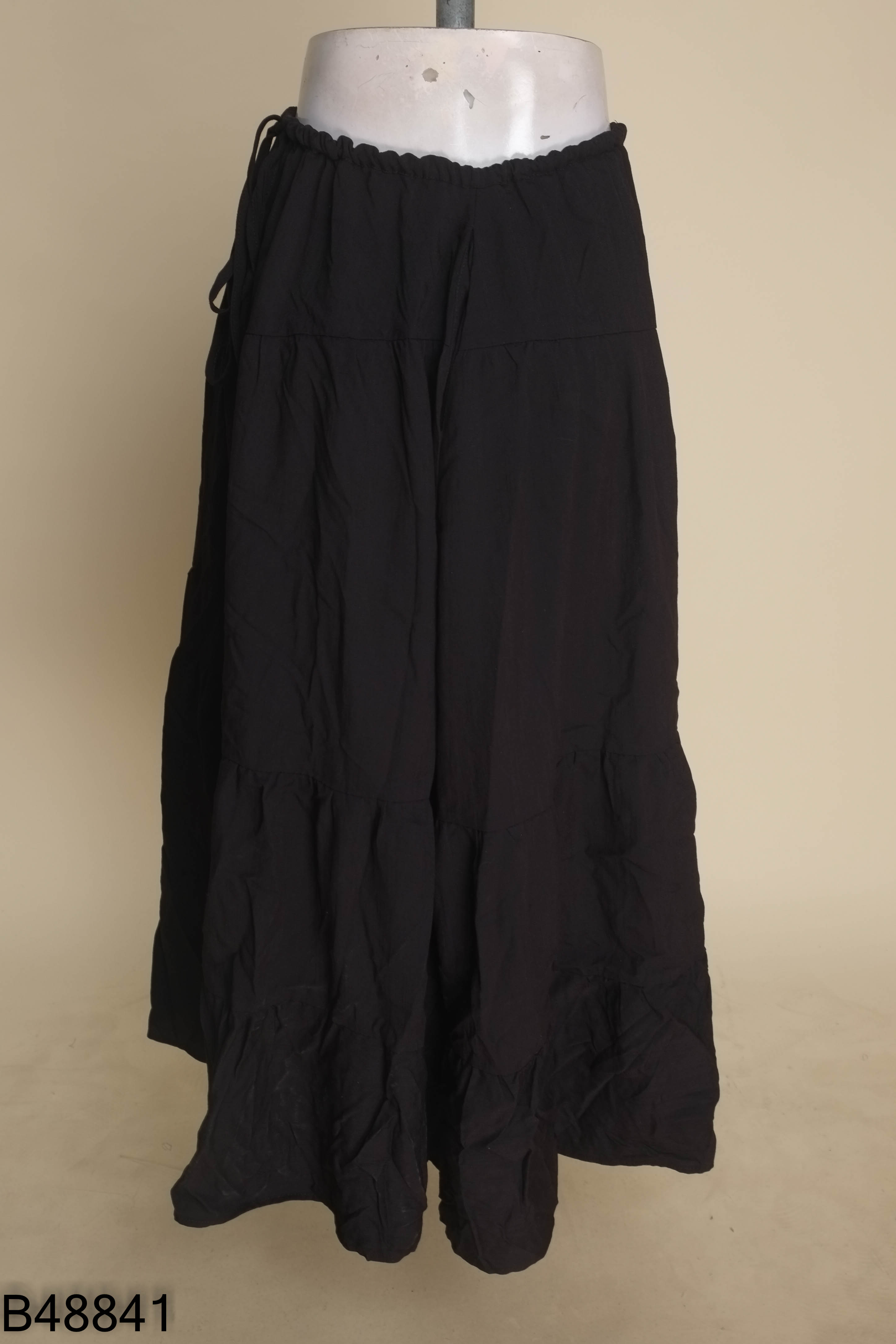 Chân váy đen dài babydoll