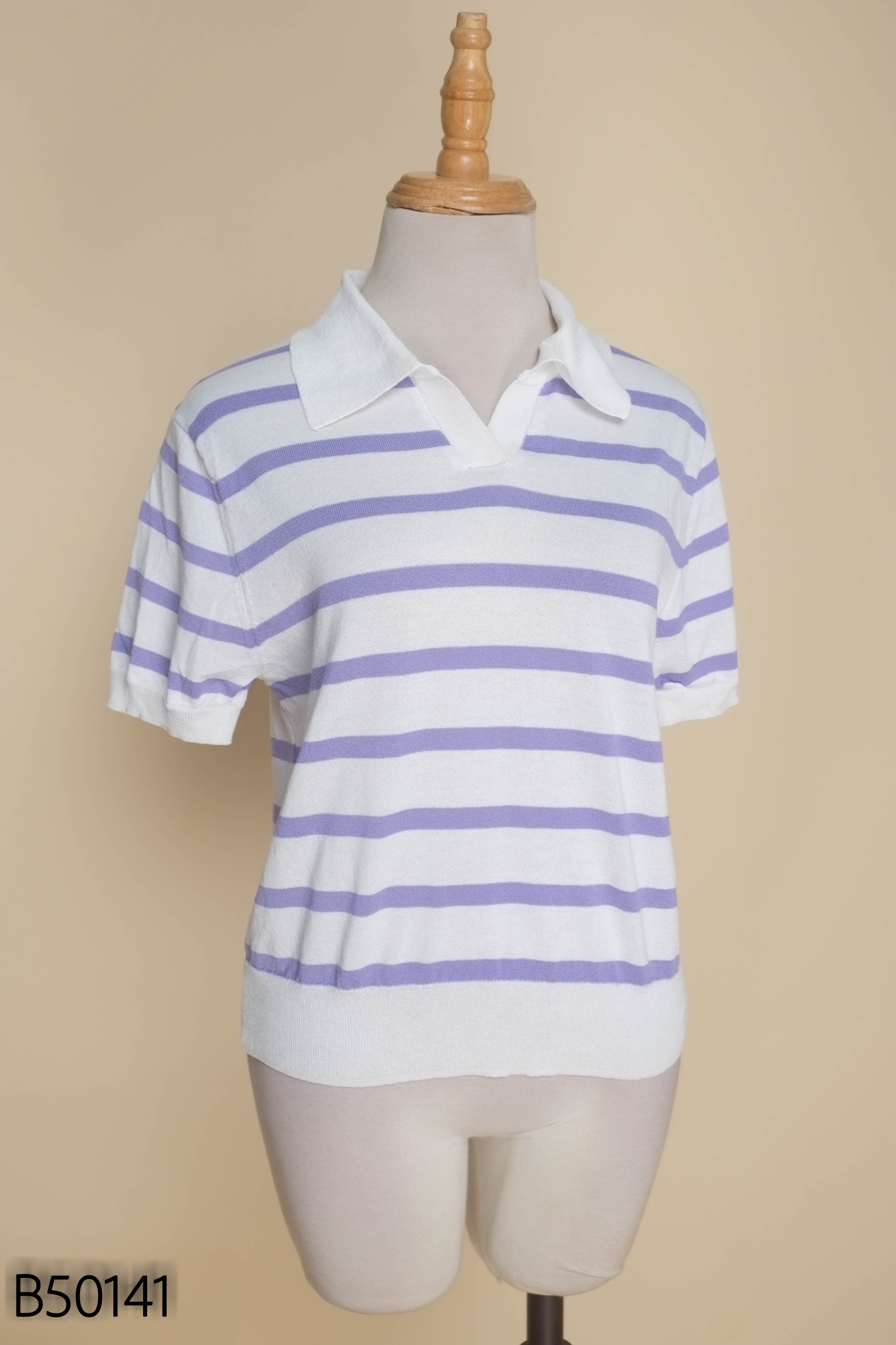 Áo trắng kẻ ngang tím SPAO
