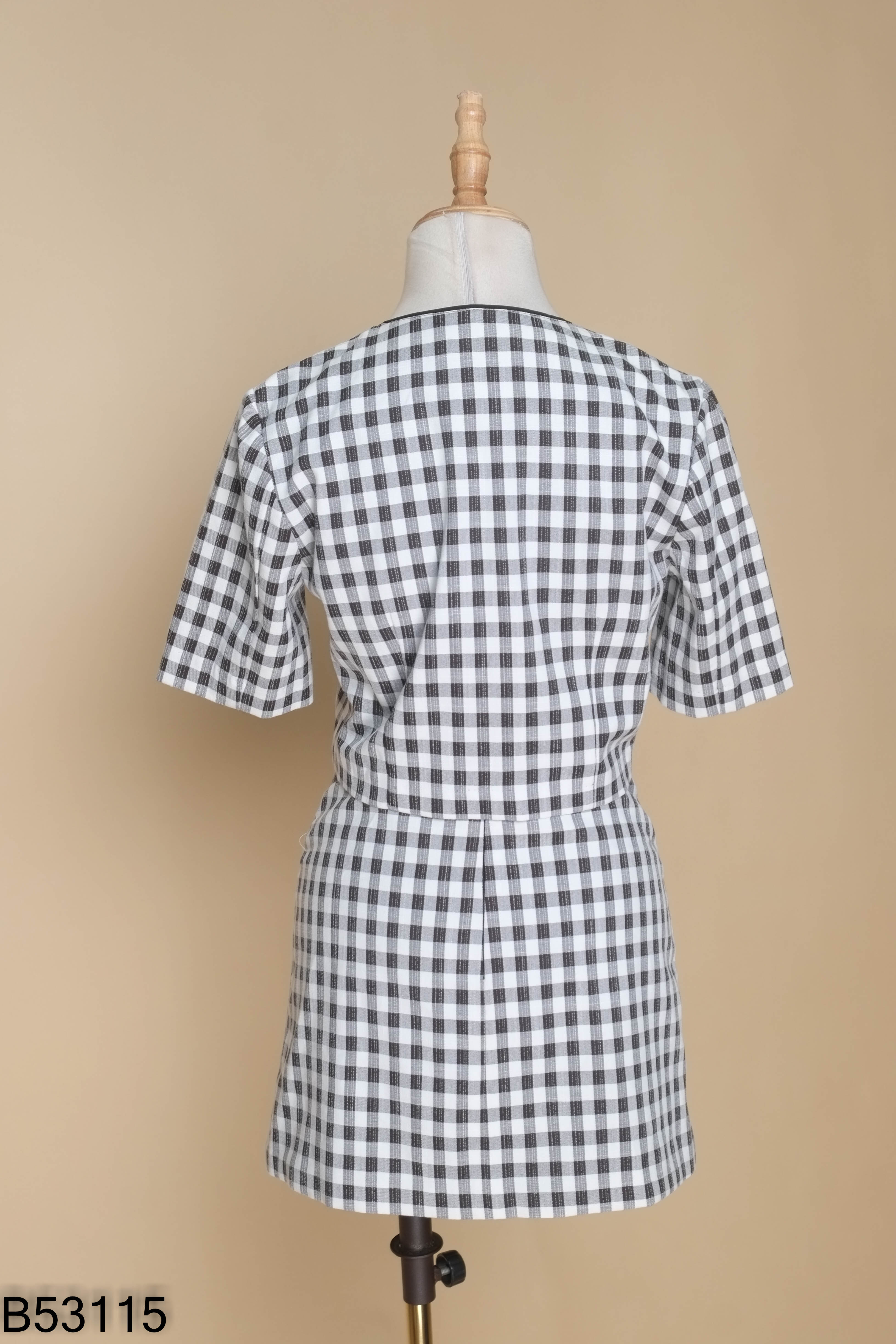 Set K CLOSET be kẻ caro đen áo kiểu + chân váy
