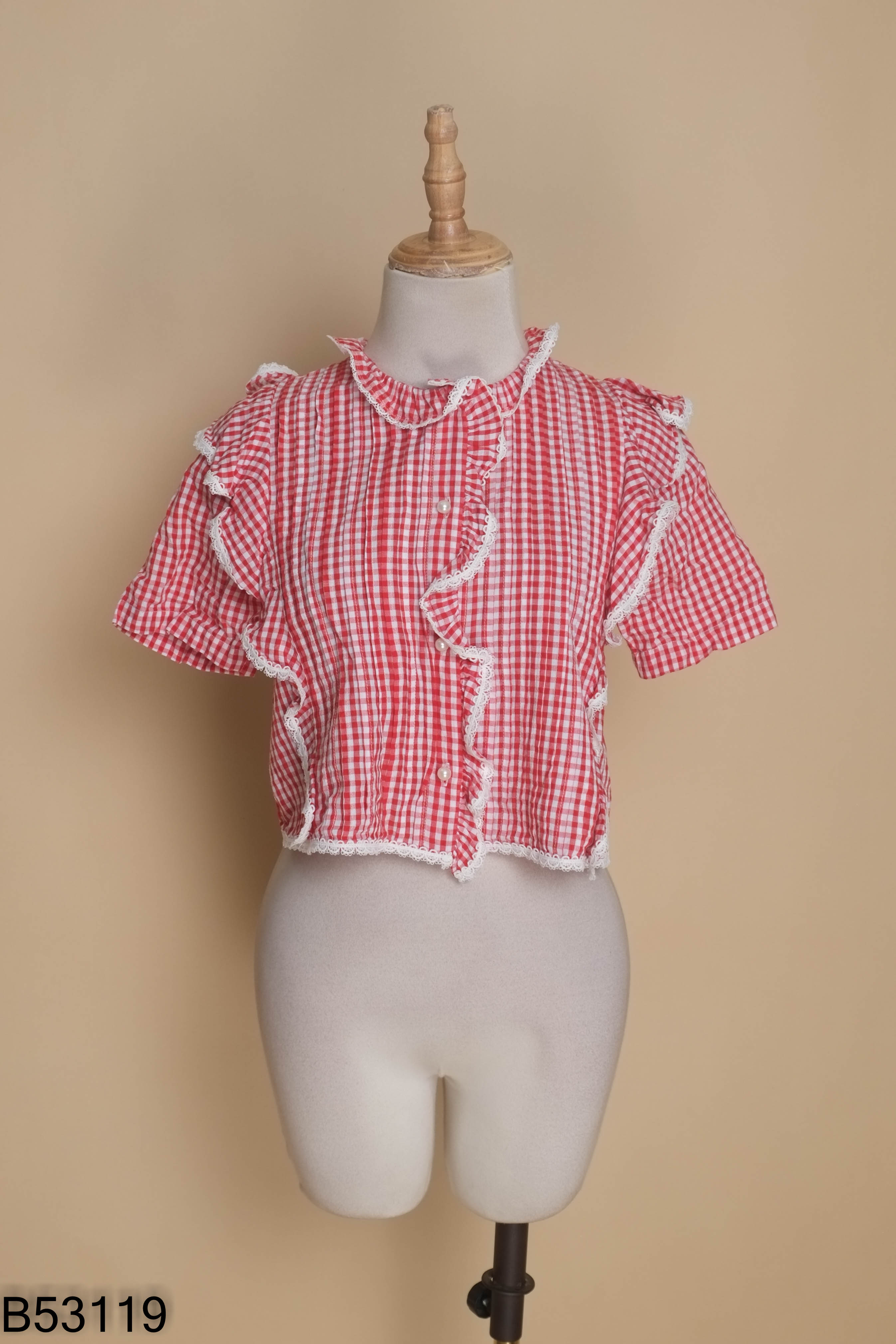 Áo đỏ kẻ caro H'ALLURE phối bèo