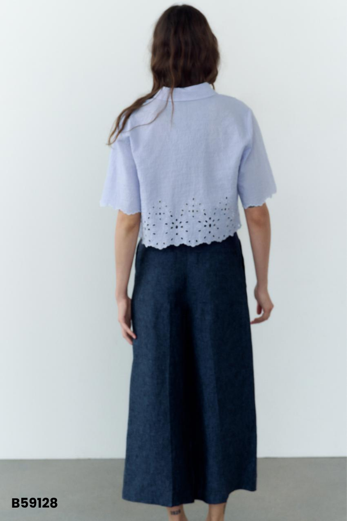 Áo xanh ZARA dập hoa