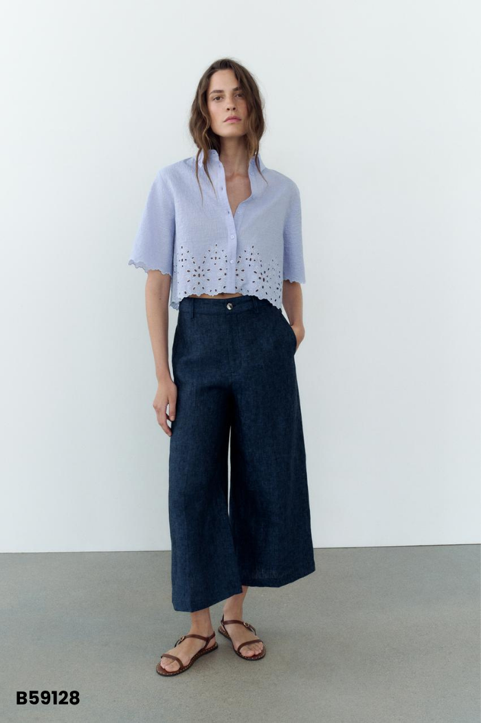 Áo xanh ZARA dập hoa