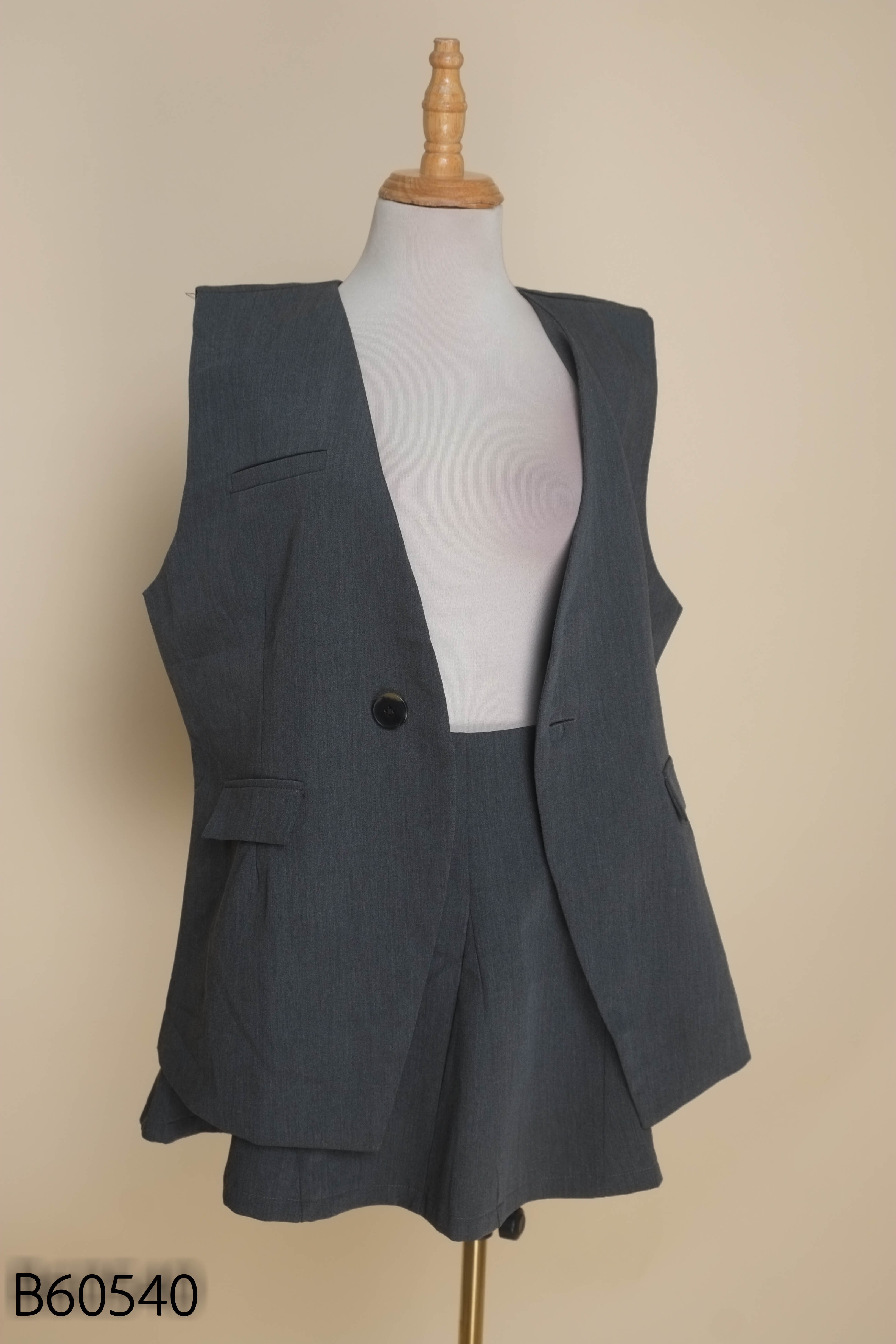 SET áo gile vest REBECCA xám+ chân váy