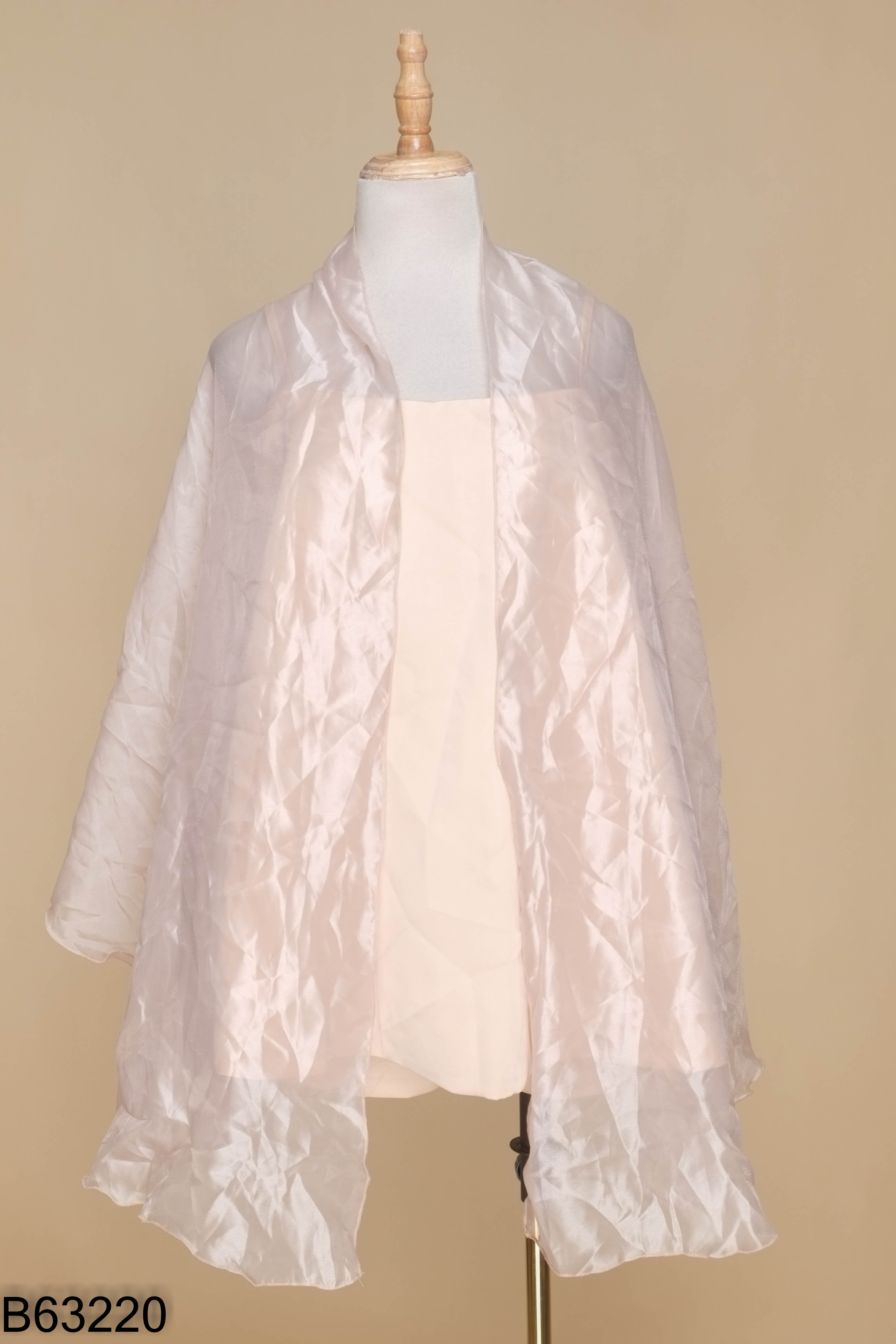 Set áo hai dây + quần short lụa nâu + khăn voan