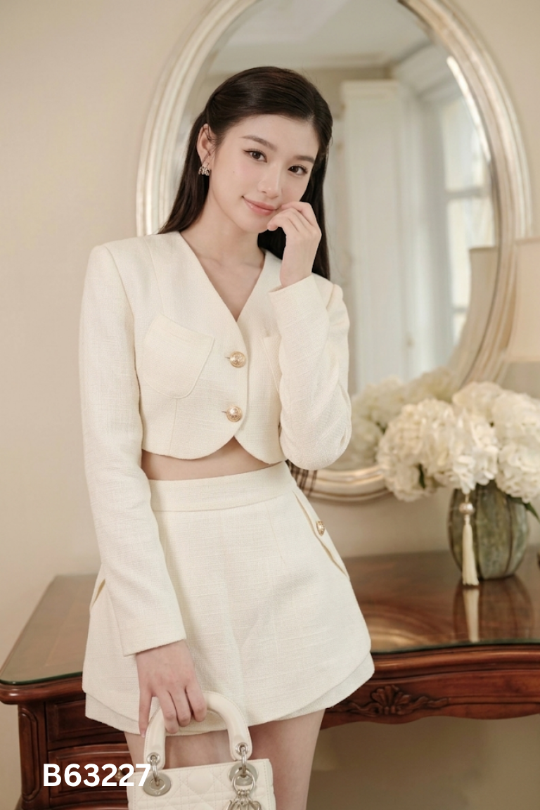 Set CHOU CHOU be áo kiểu + quần shorts