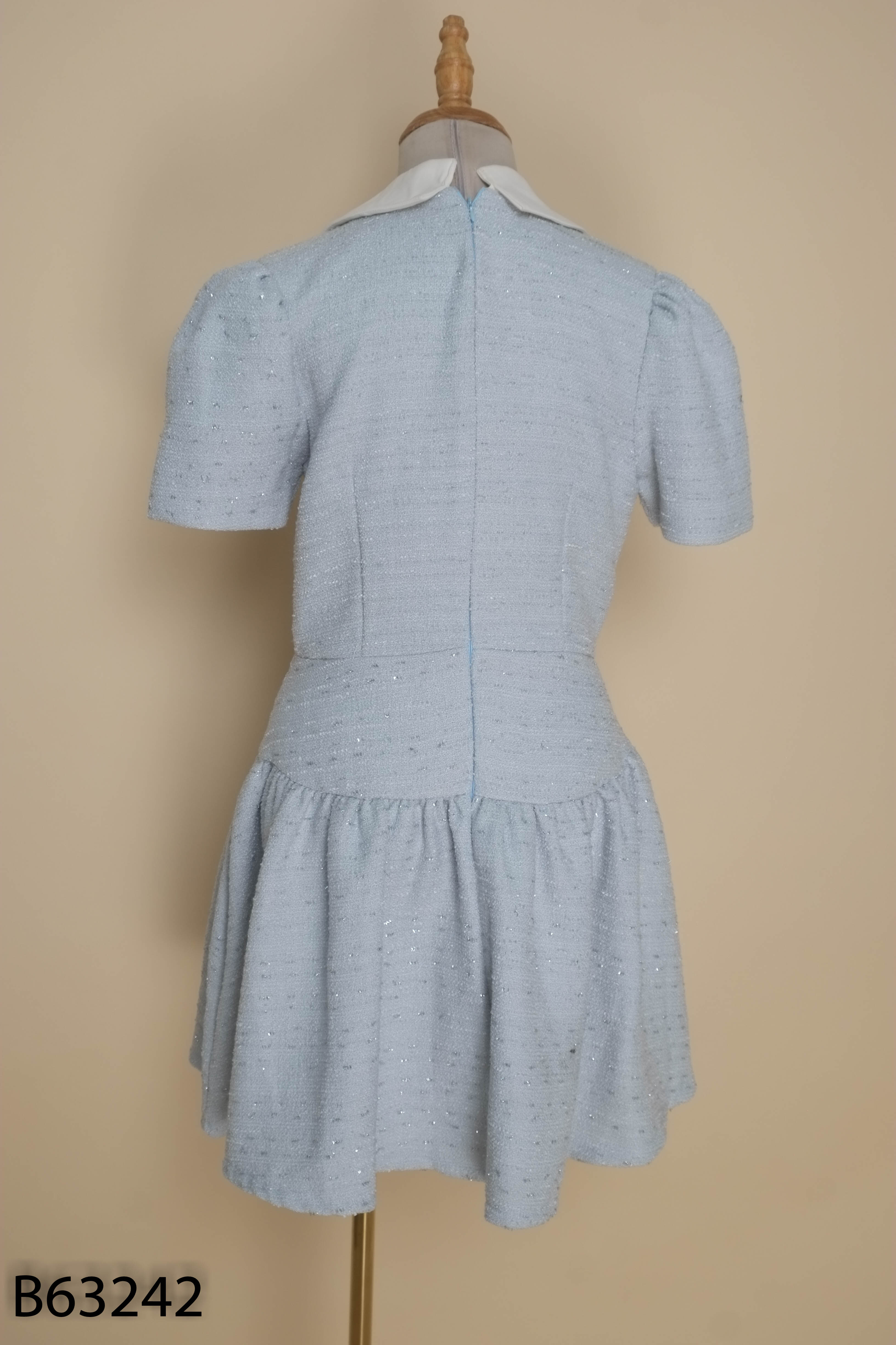 Váy dạ tweed xanh ngọc VGU cổ be
