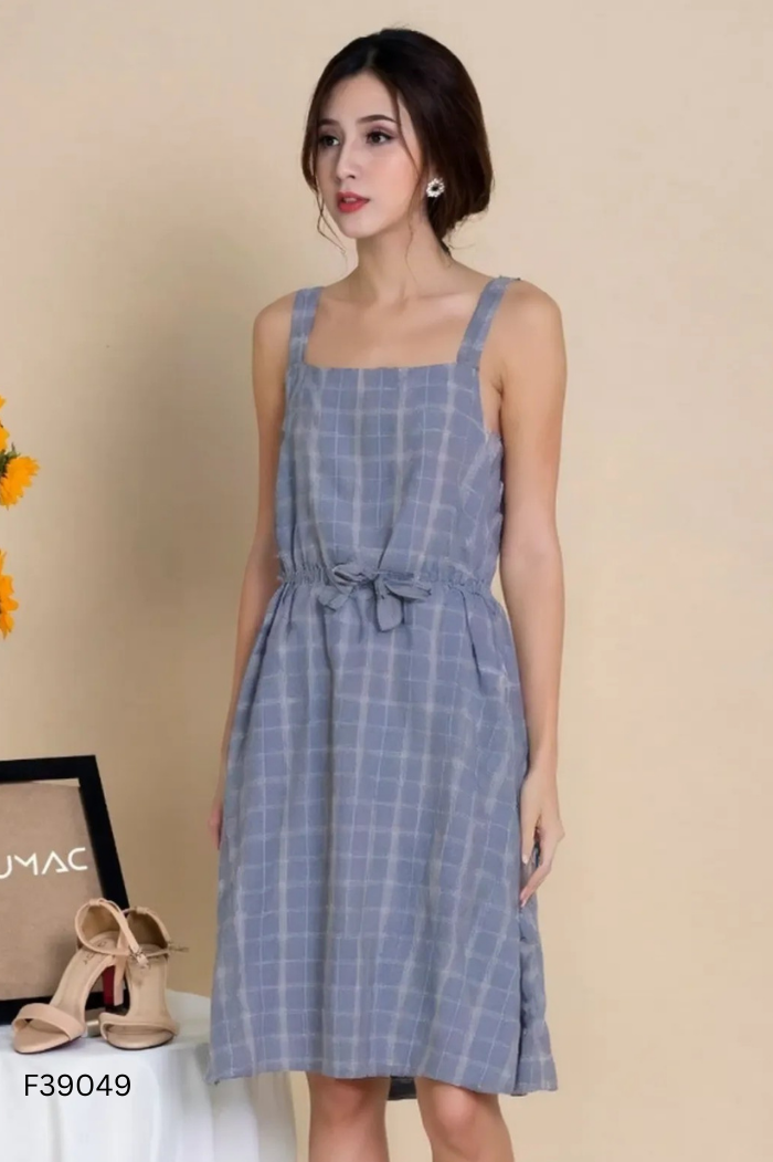 Váy yếm GUMAC xanh kẻ
