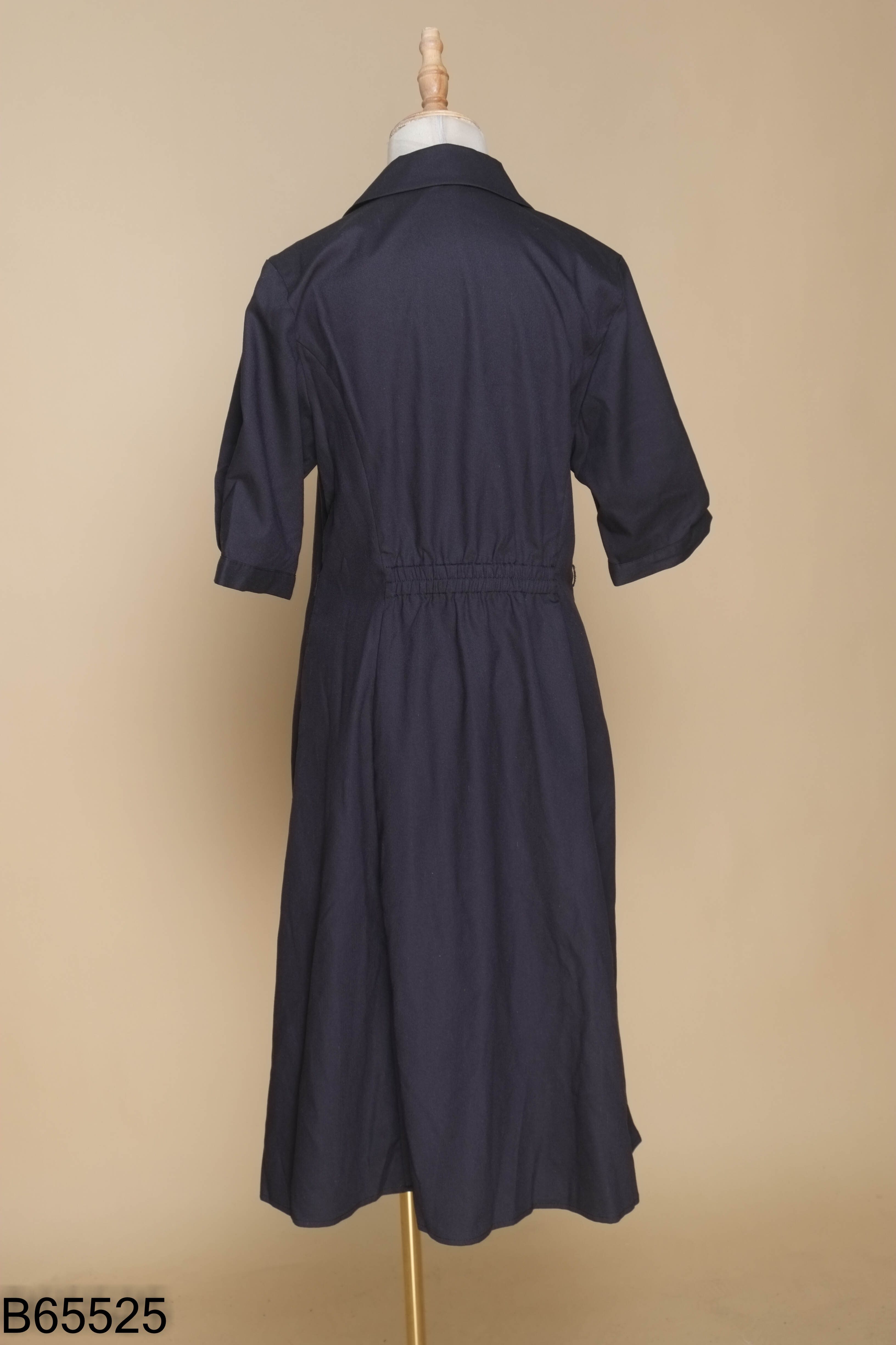 Váy xanh than cổ vest