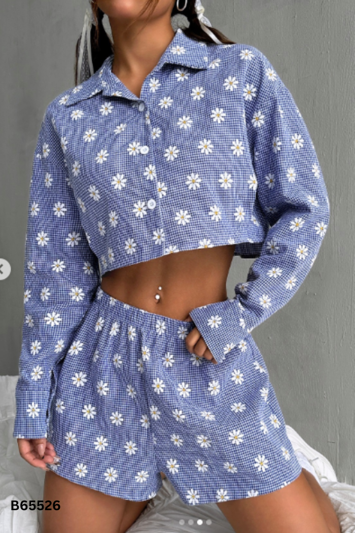 Set Áo xanh kẻ SHEIN hoa cúc + quần shorts