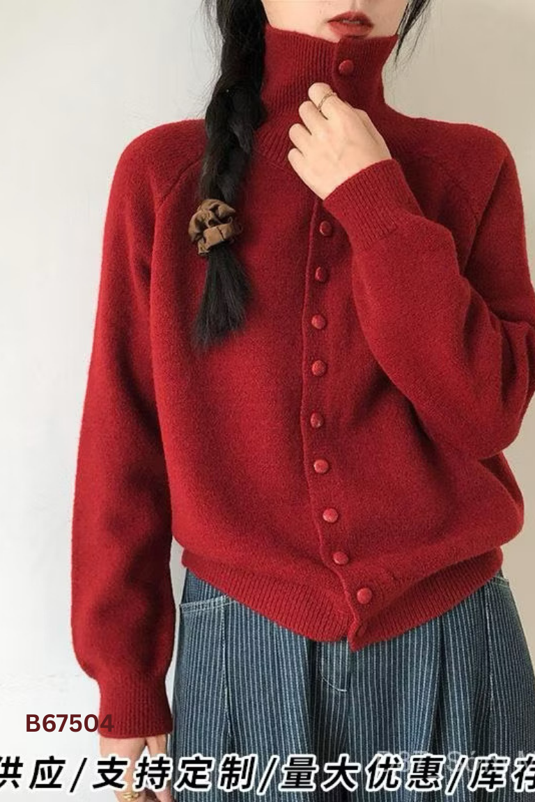 Áo len đỏ cổ cao