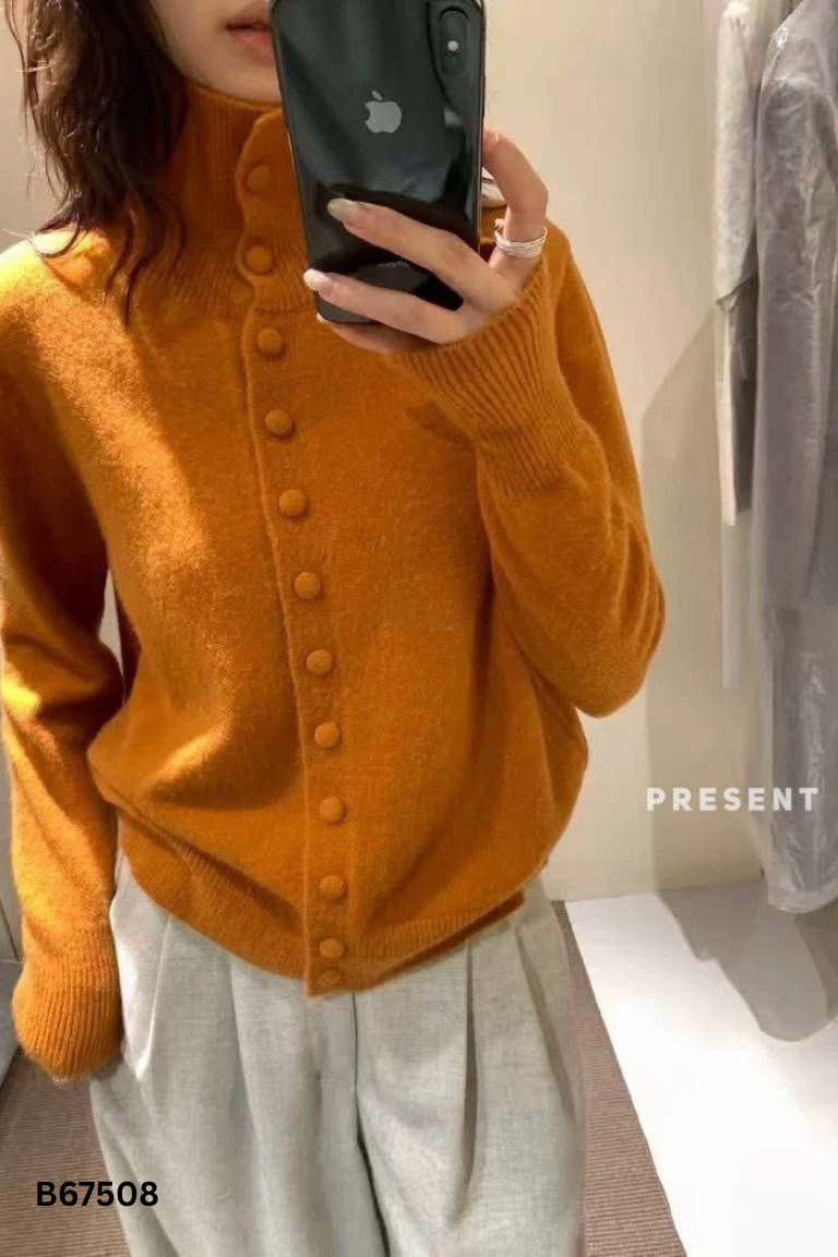 Áo len nâu cam phối cúc