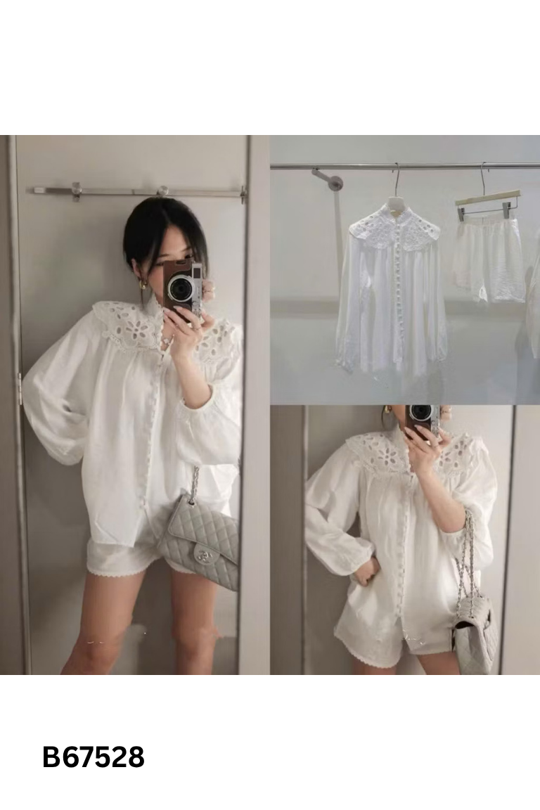 Áo sơ mi trắng cài khuy