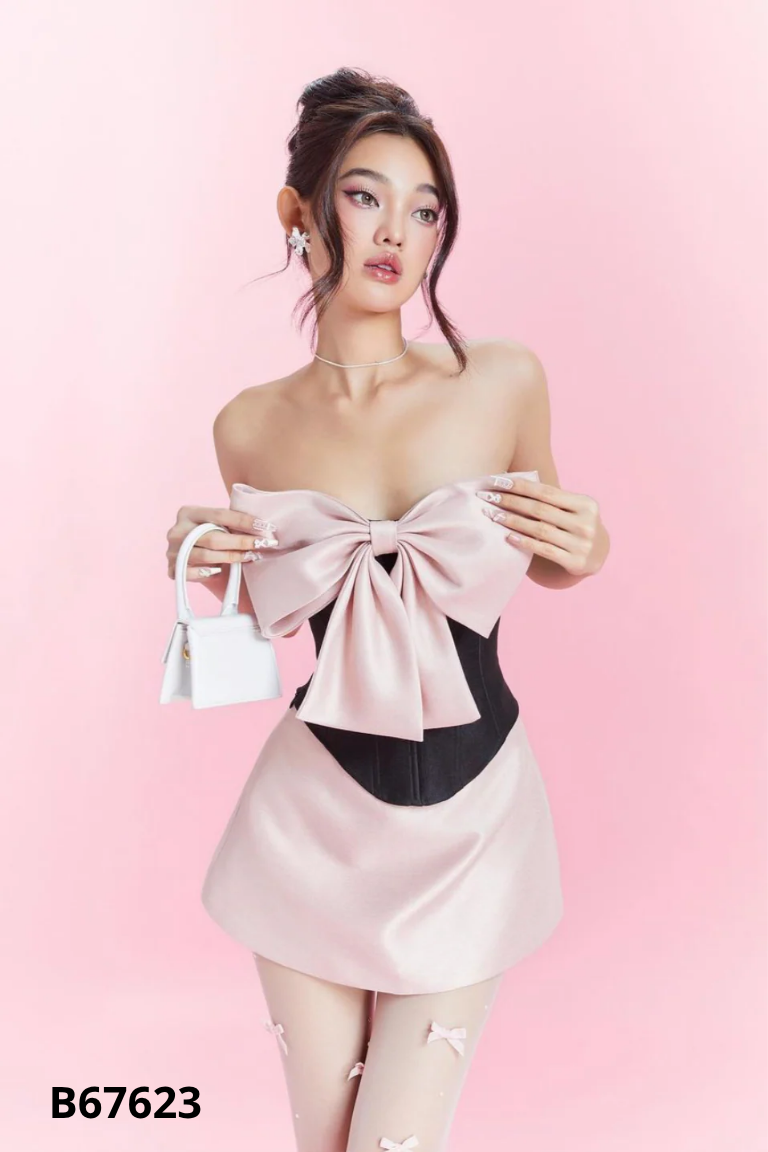 Set áo cup ngực đen nơ hồng + chân v áy hồng