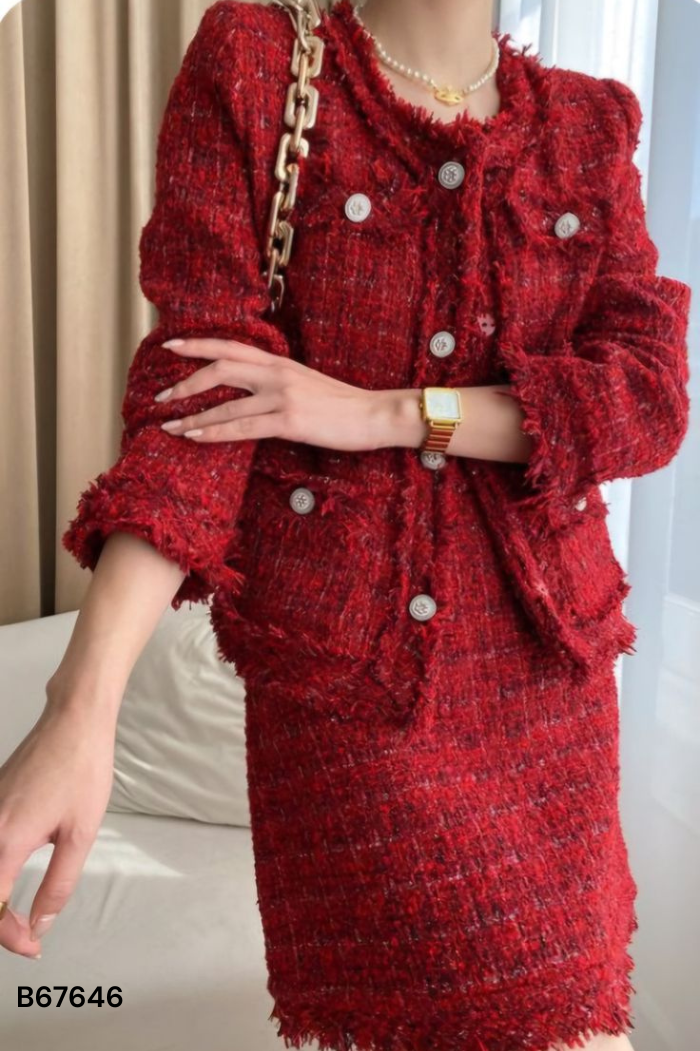 Set áo + chân váy dạ đỏ cúc vàng