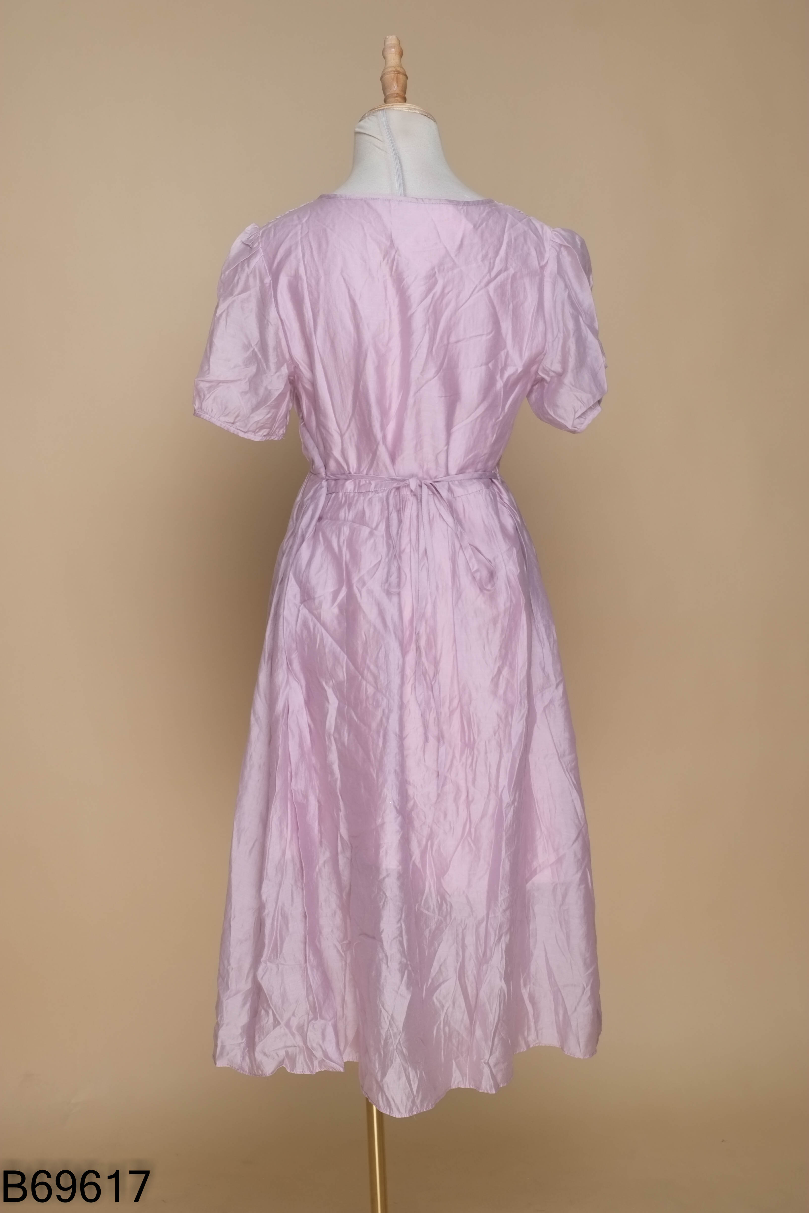 Váy babydoll tím cổ tim phối cúc