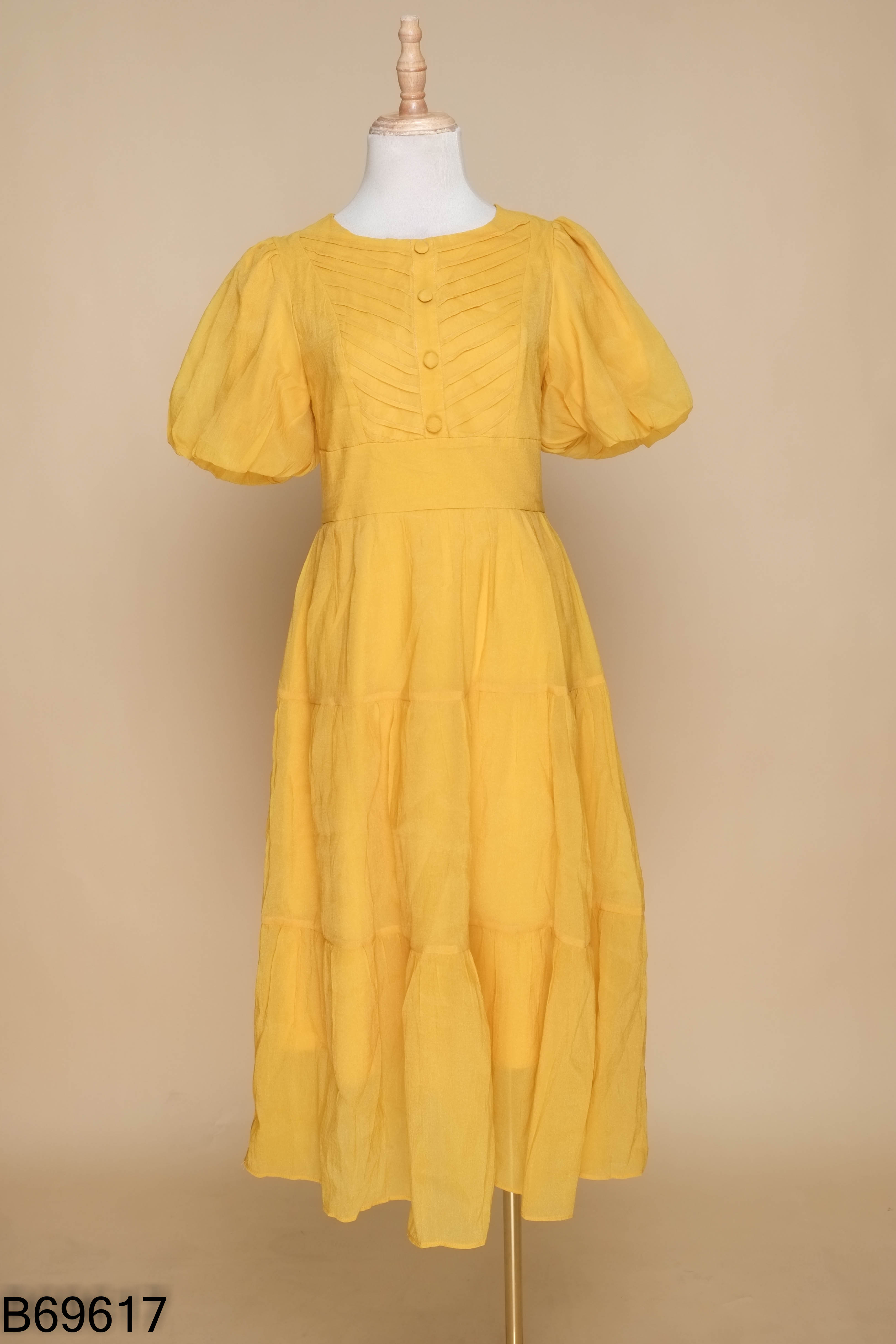 Váy babydoll vàng cổ tròn tay phồng