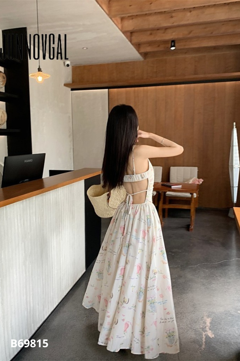 Váy be họa tiết hoa