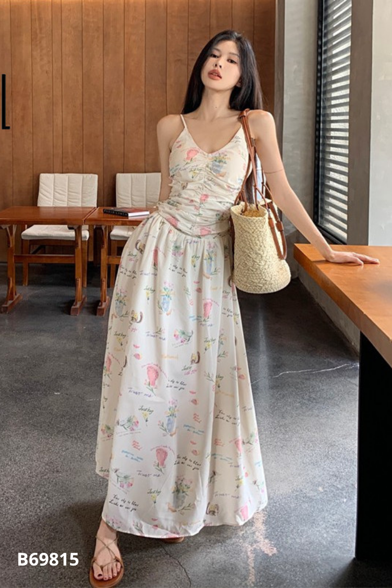 Váy be họa tiết hoa