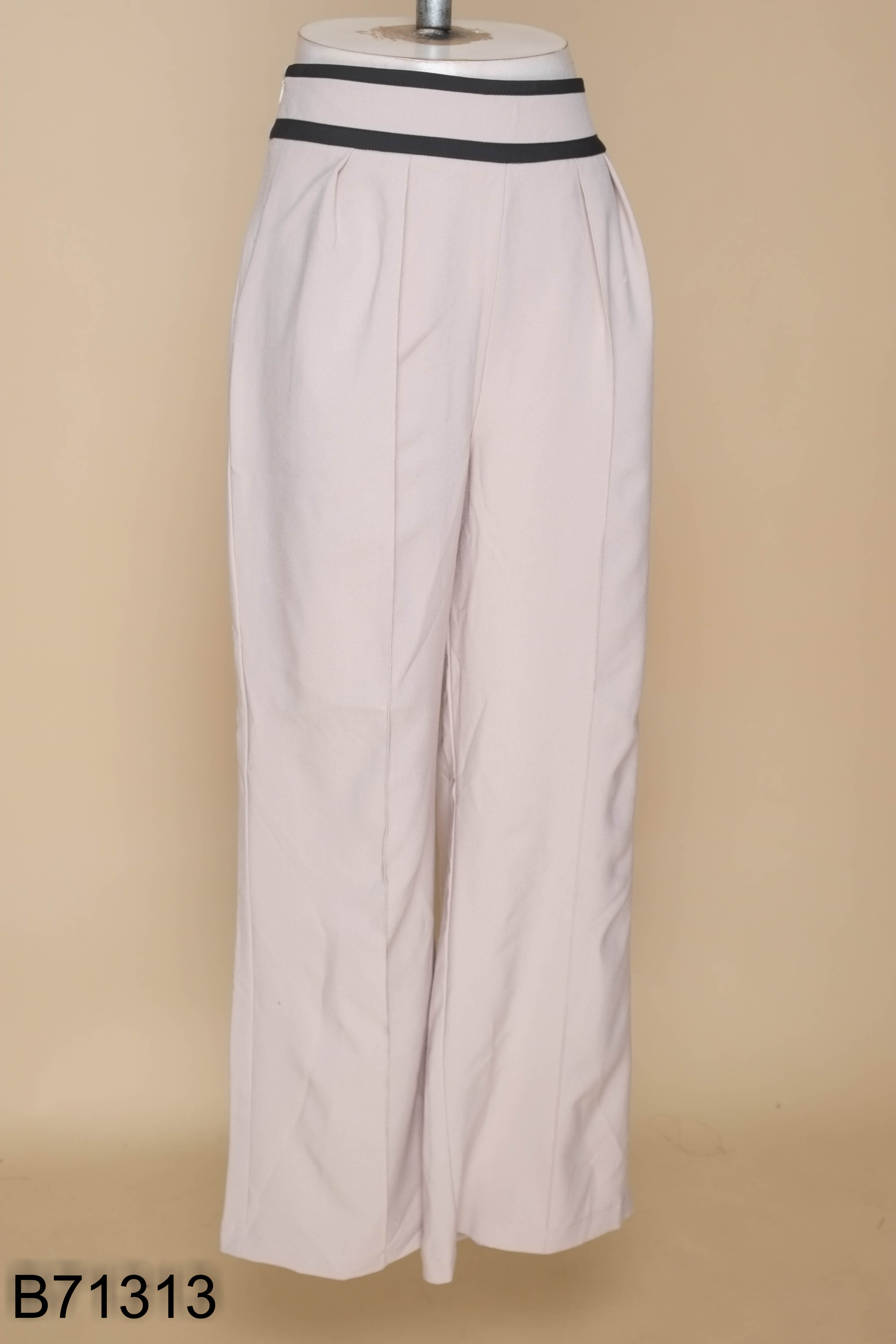 Quần culottes vải nâu viền đen