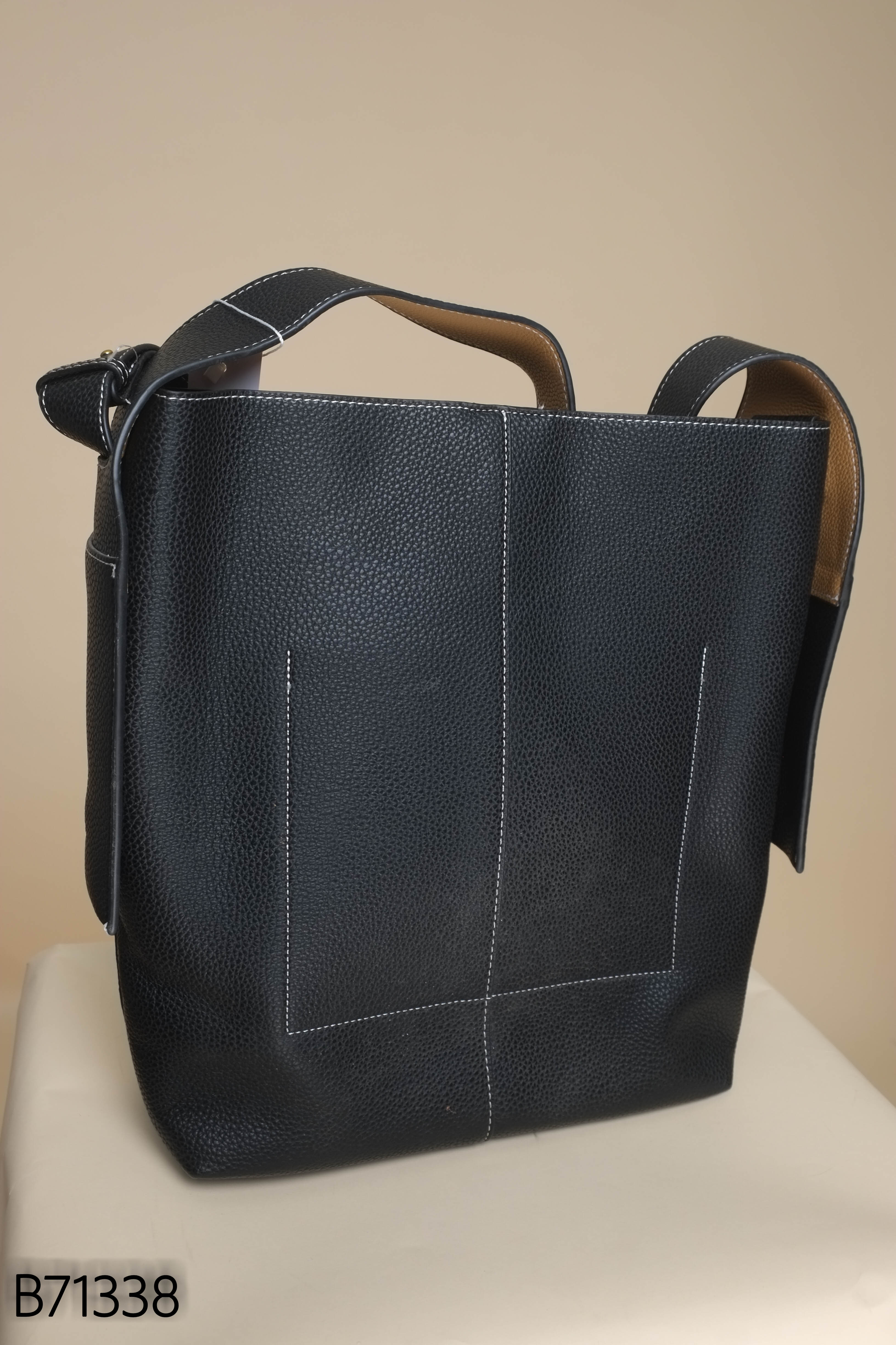 Túi bags da đen trơn may viền