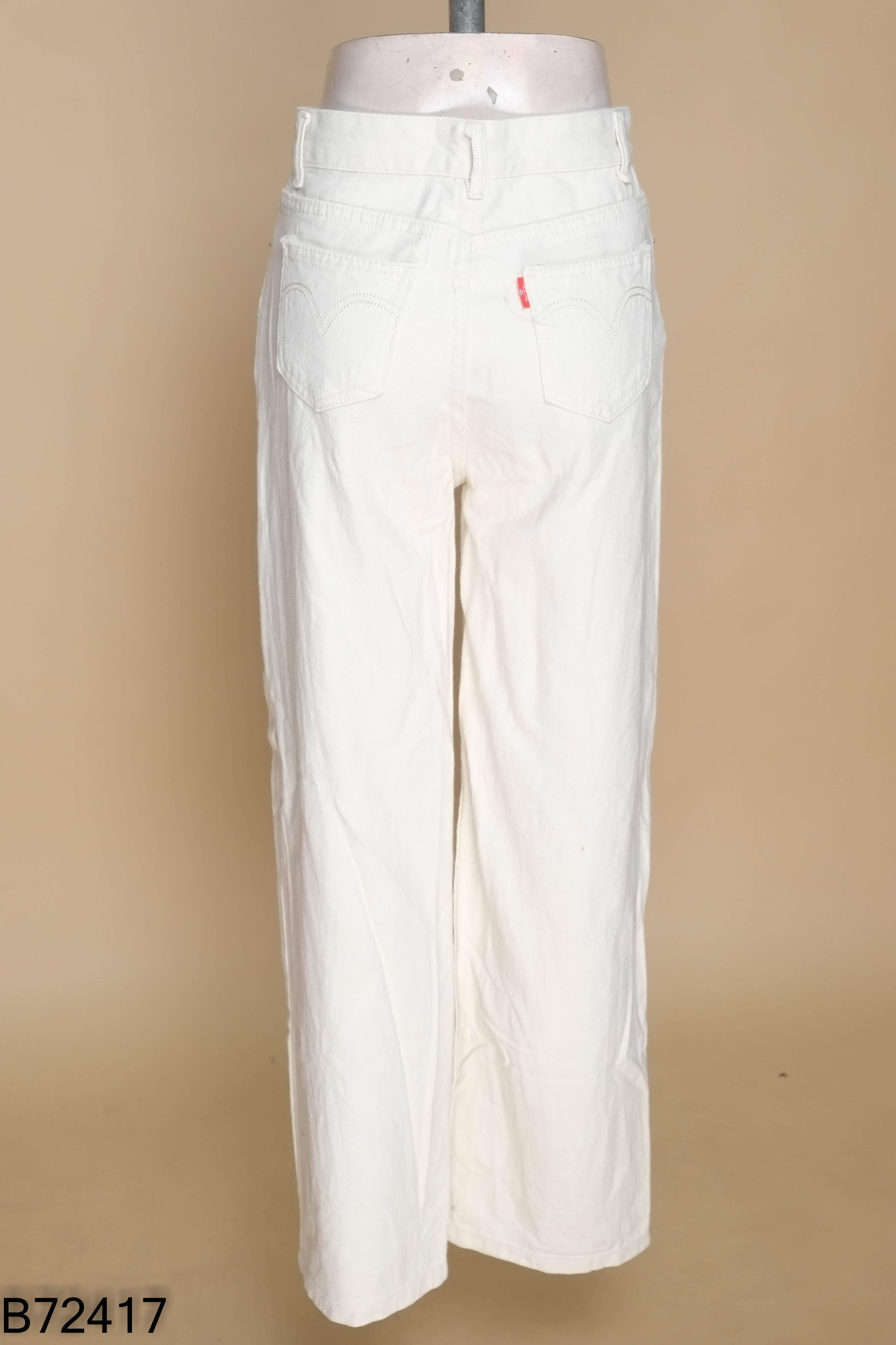 Quần jean trắng ngà