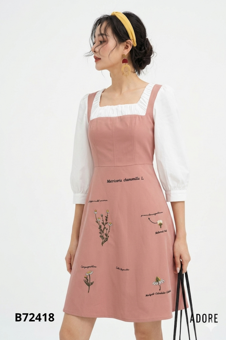 Váy be ADORE DRESS phối viền trắng thêu chữ