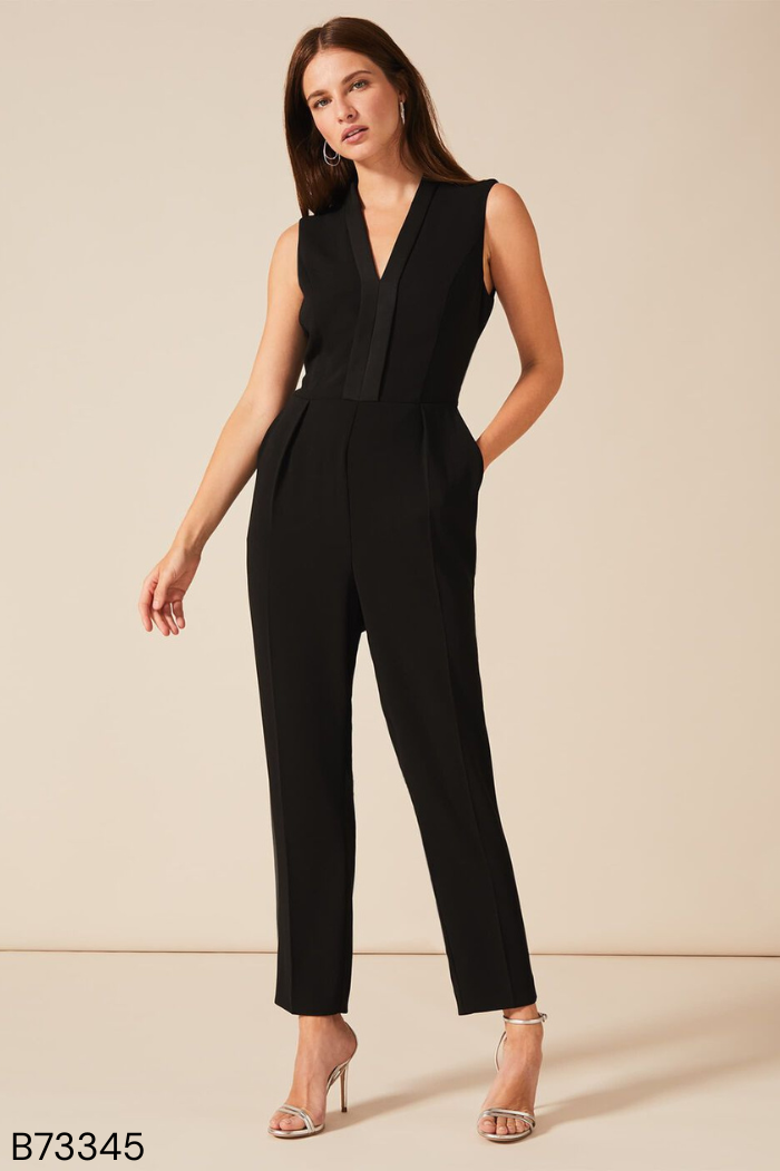 Jumpsuits sát nách đen trơn