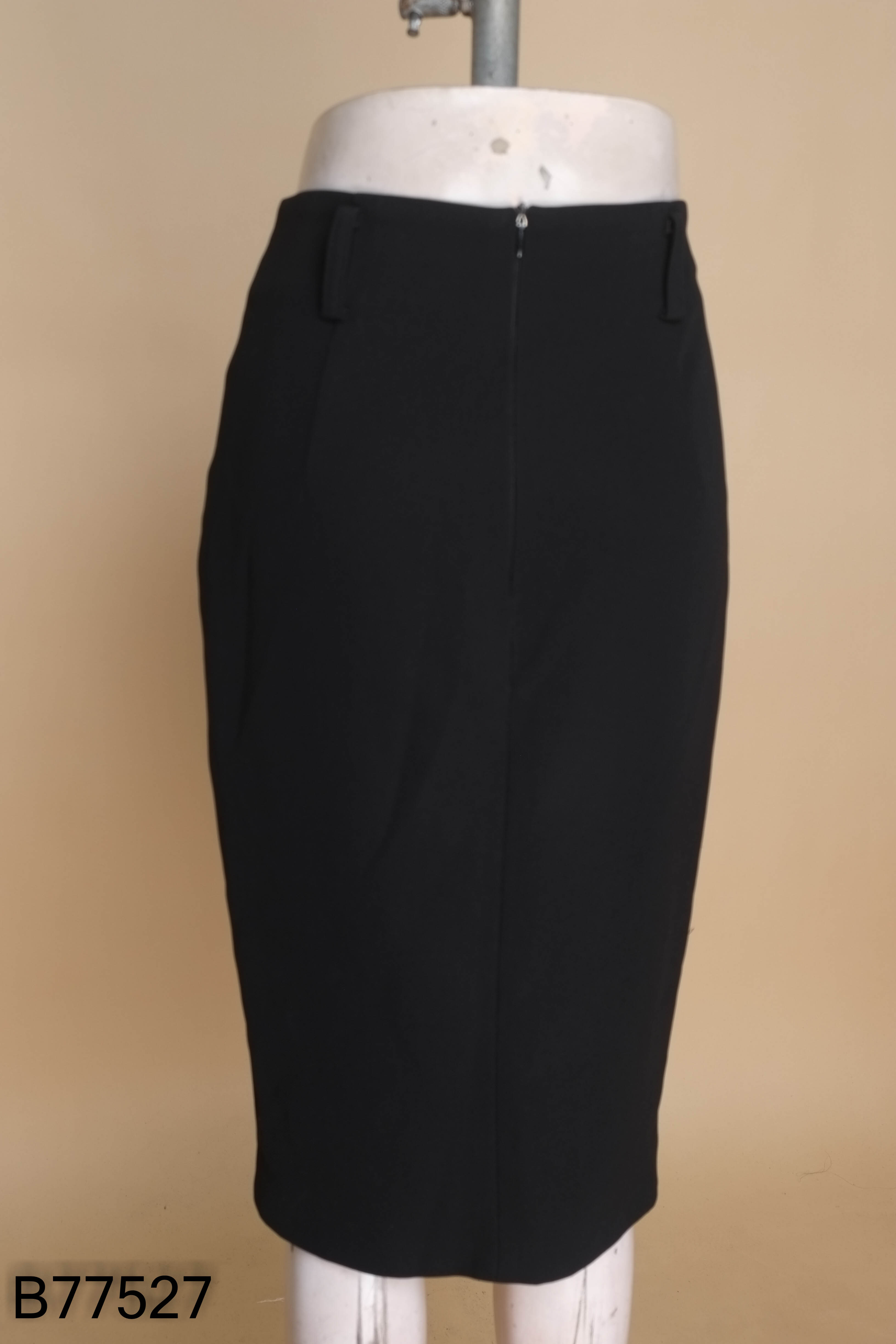 Chân váy HUONG BOUTIQUE vải đen