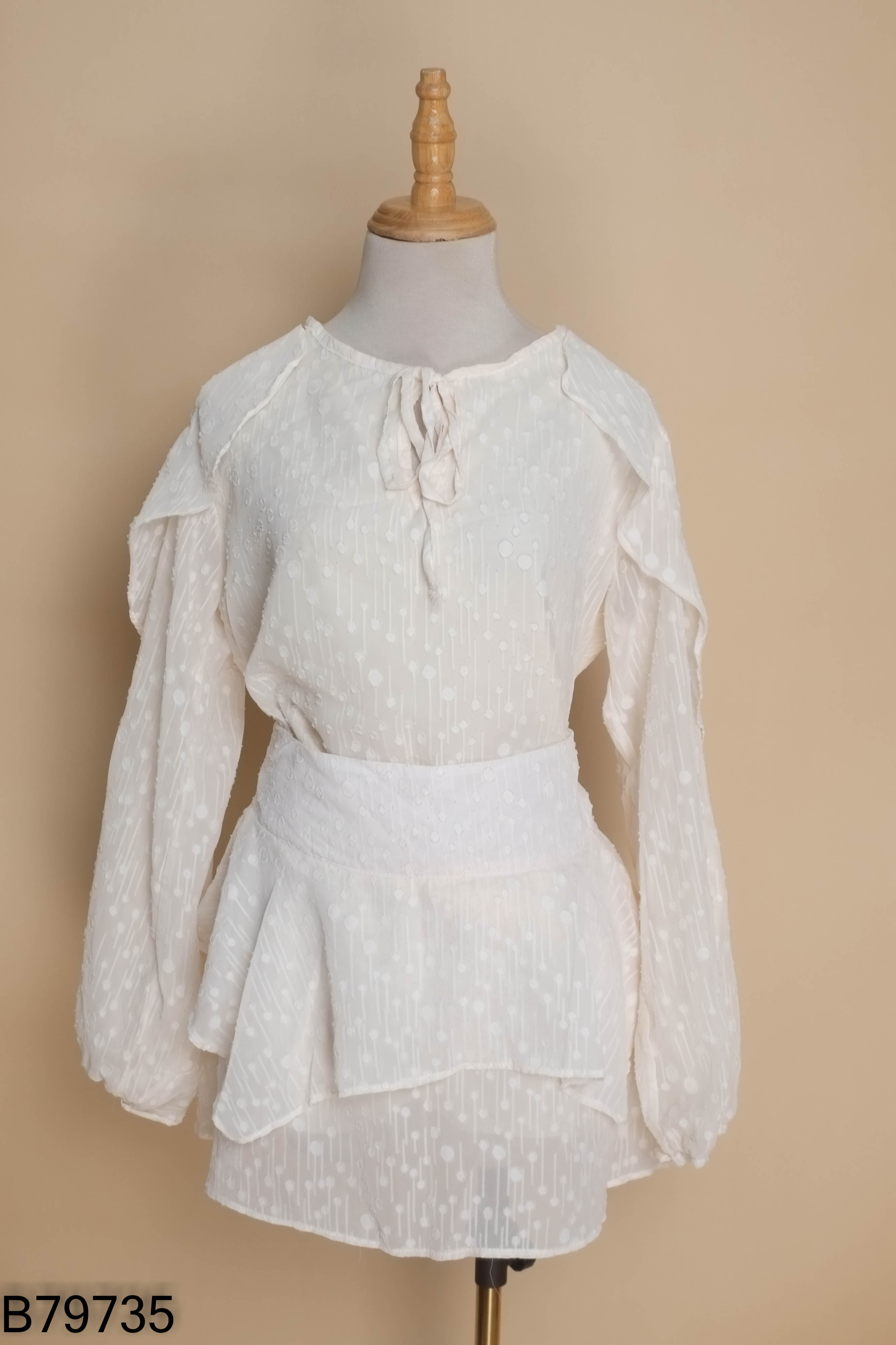 SET Áo be PEONY bèo + Chân váy be