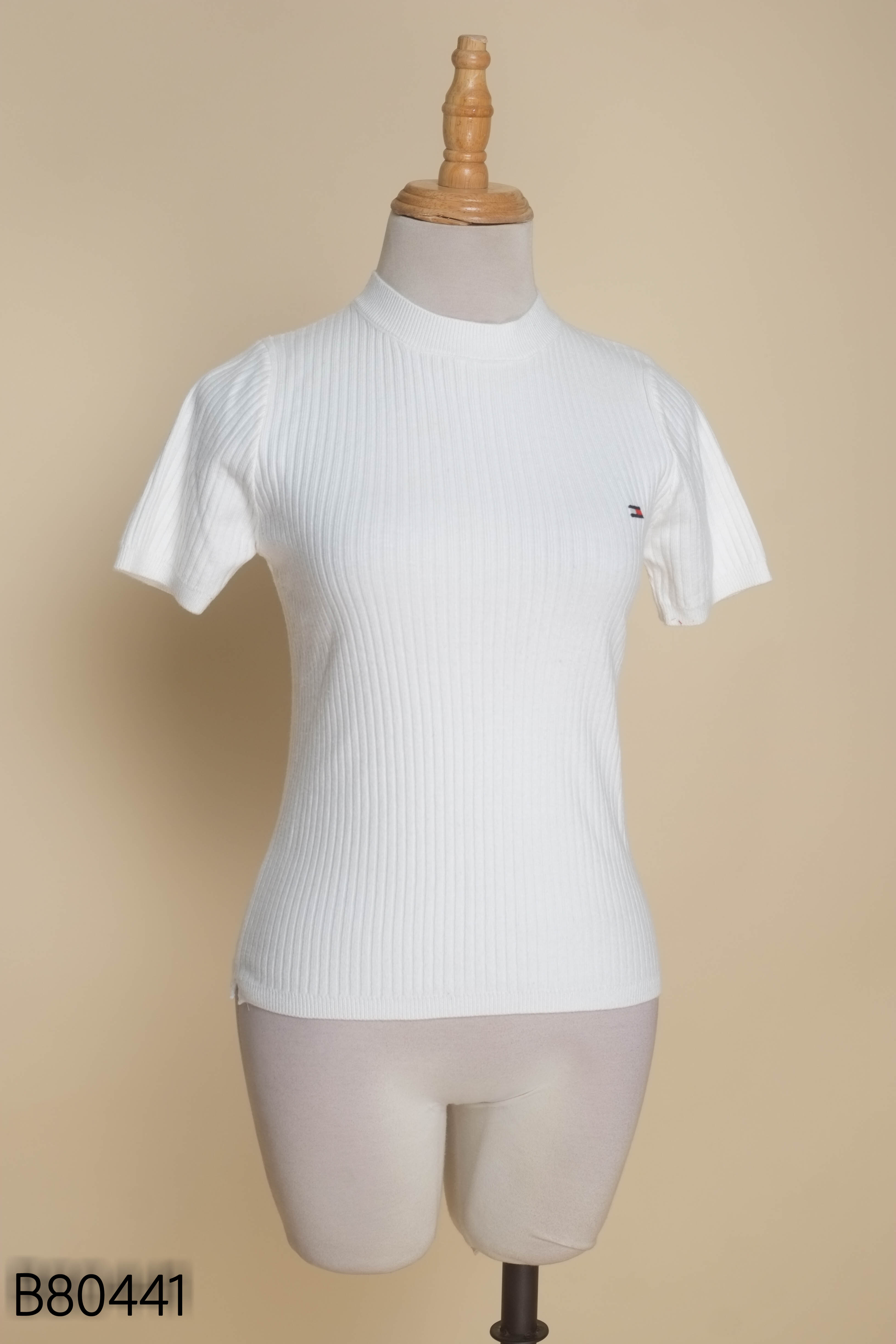 Áo len trắng TOMMY HILFIGER ngắn tay