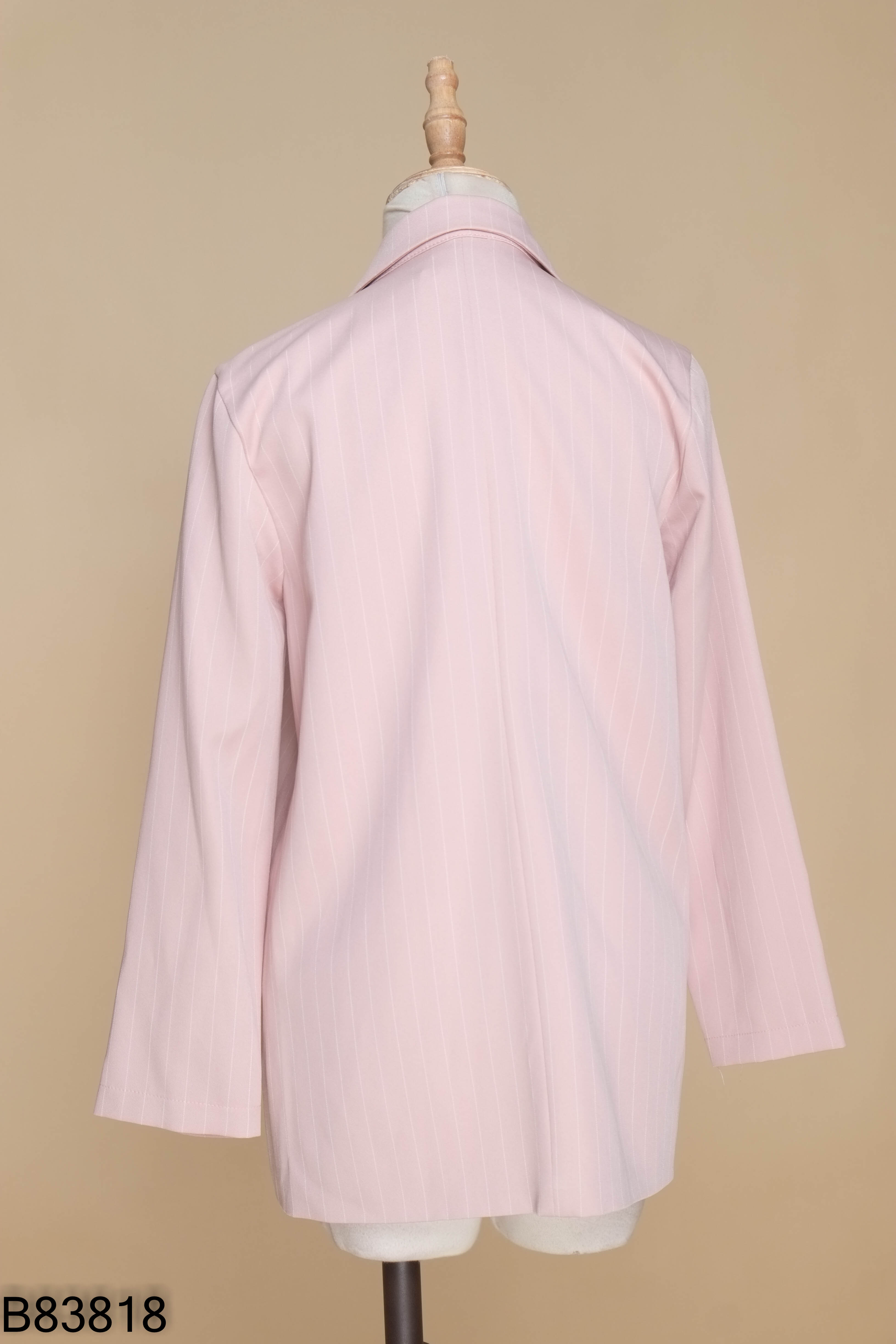 Áo khoác vest hồng kẻ