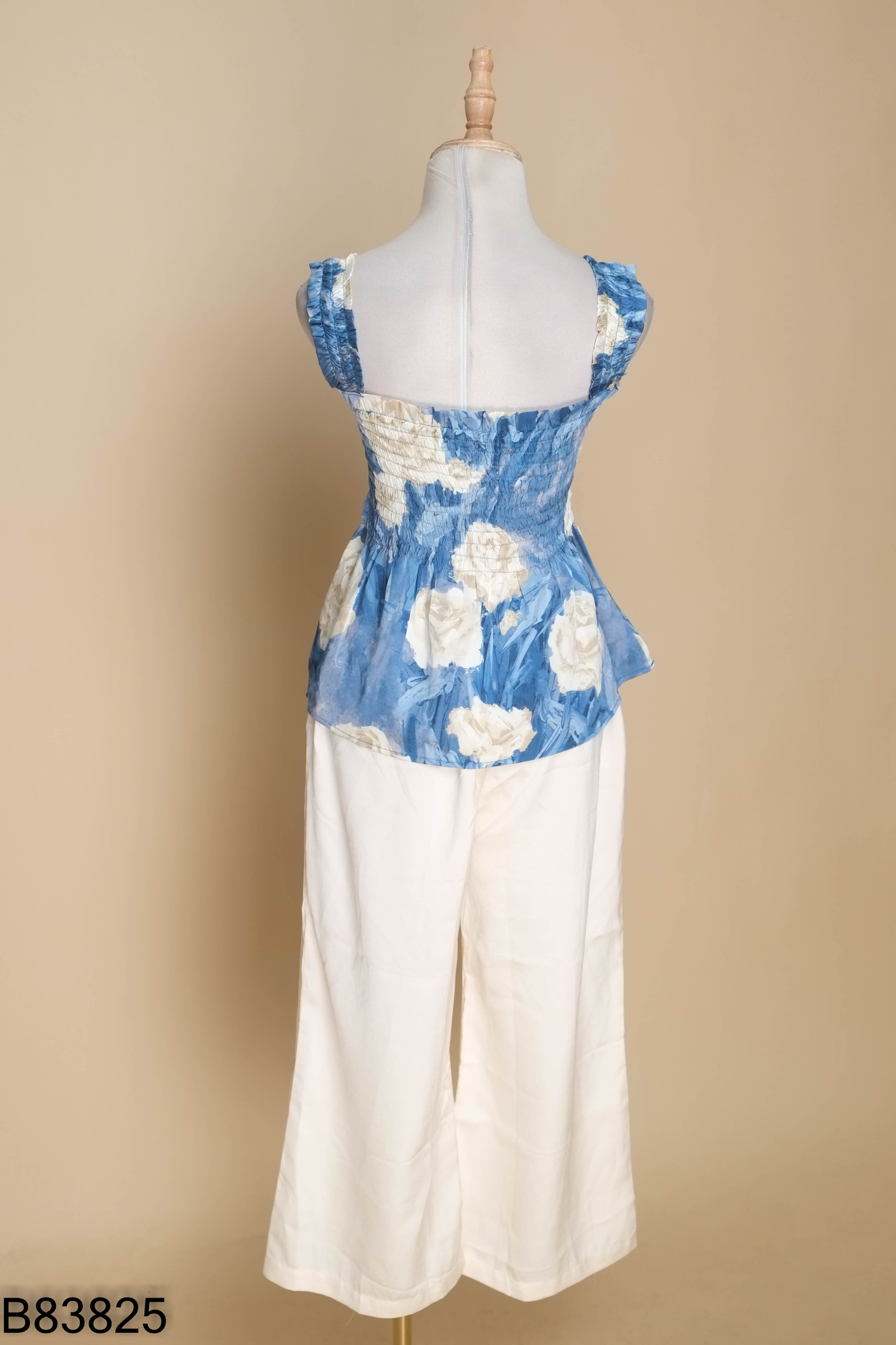 Set Áo lụa xanh hoa be + quần dài
