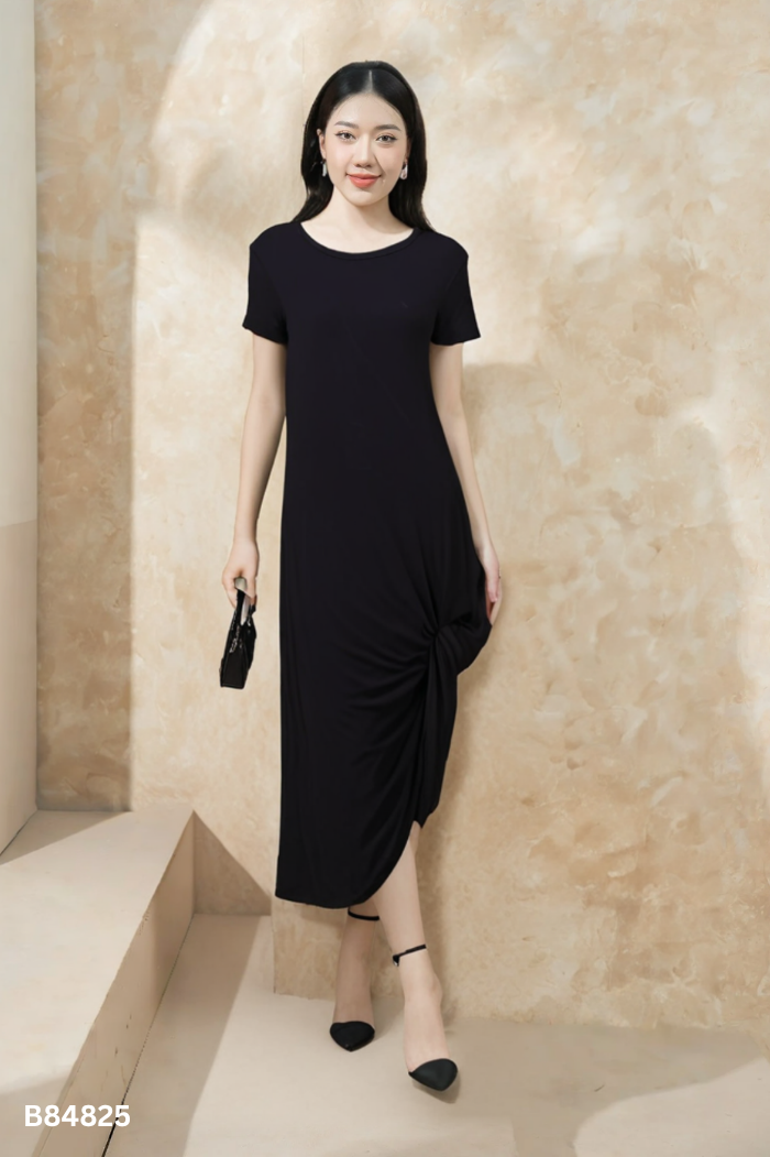 Váy đen FOREVER 21 xoắn gấu