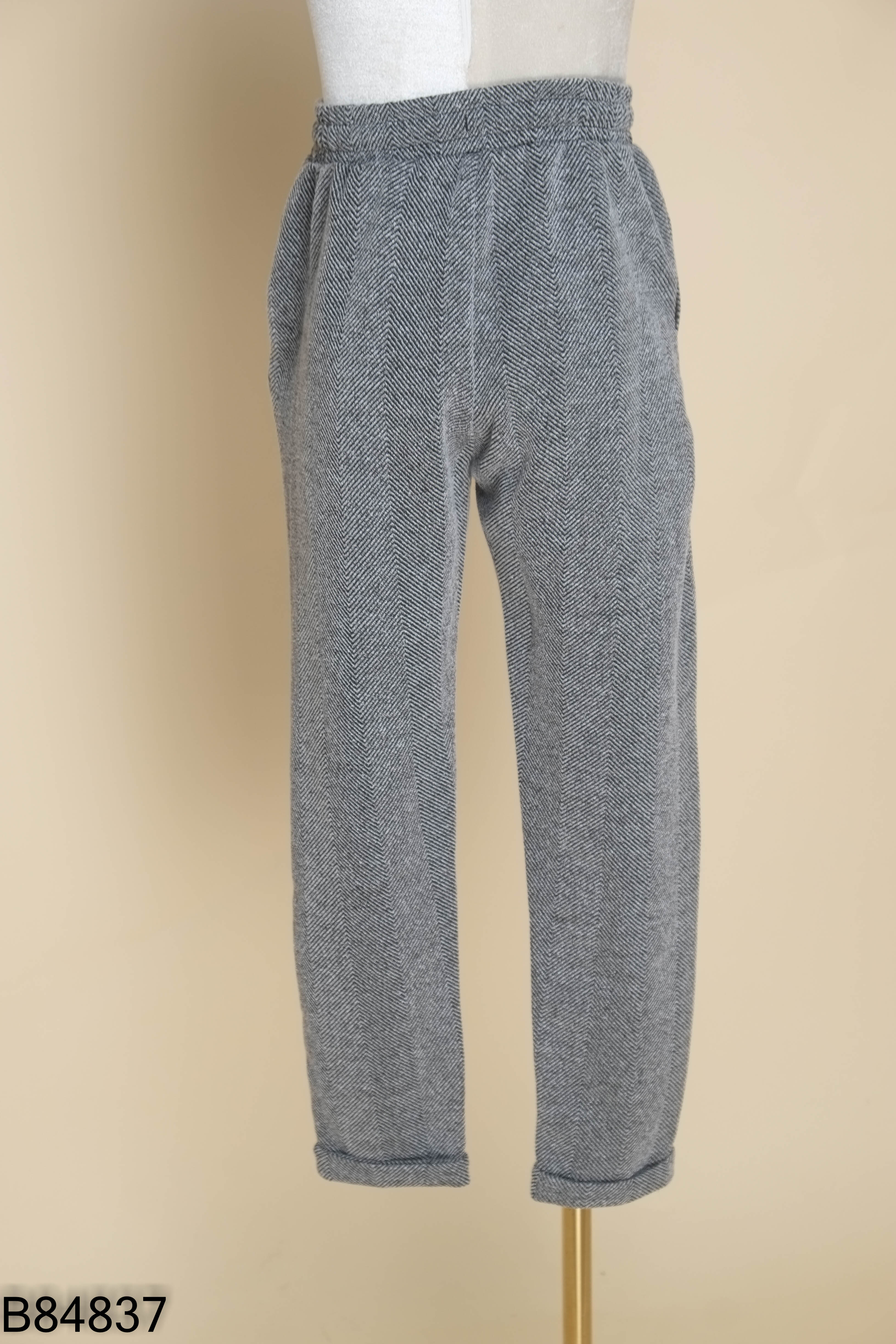 Quần dài ghi H&M họa tiết KIDS