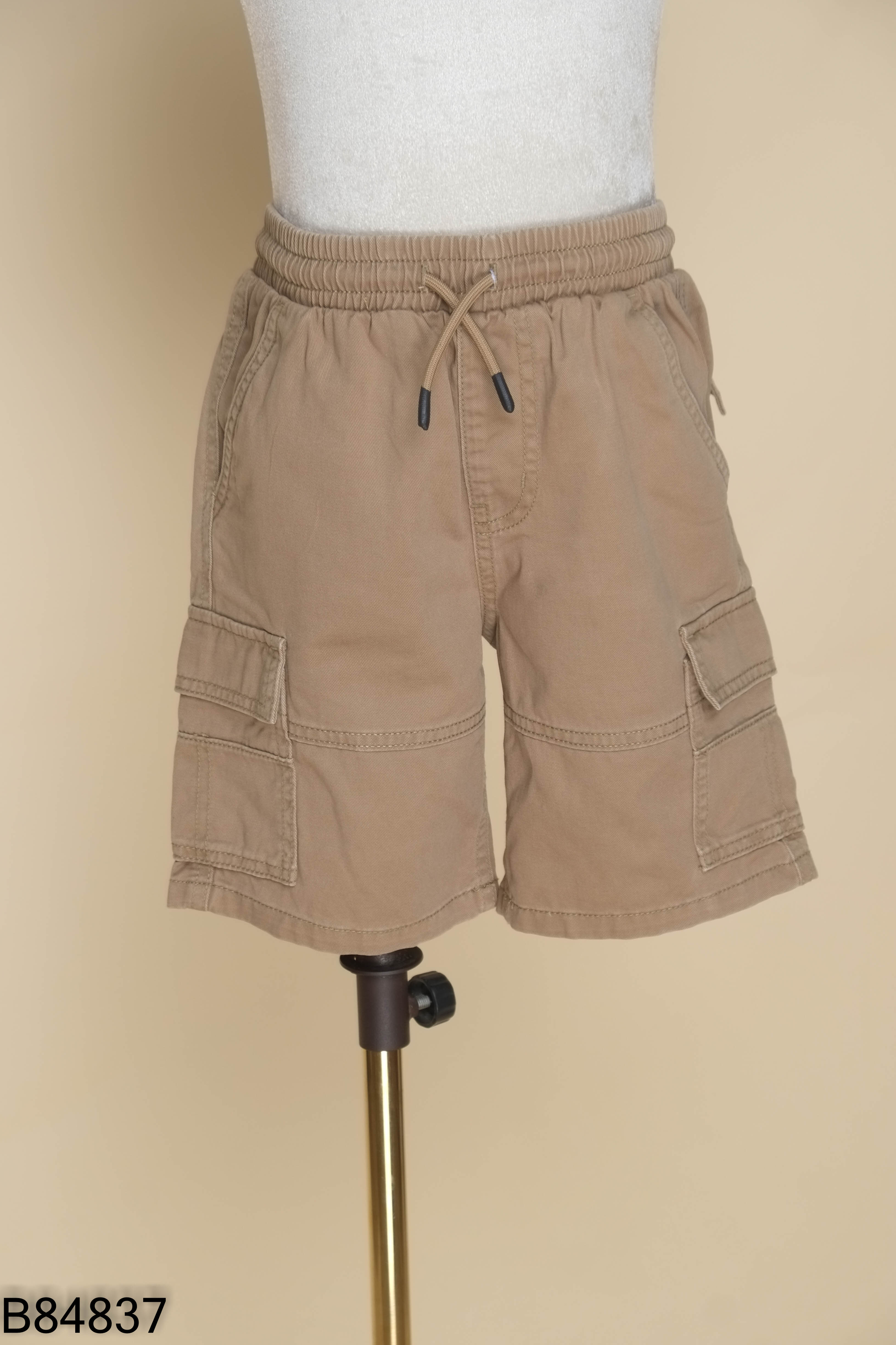 Quần shorts nâu cạp chun KIDS