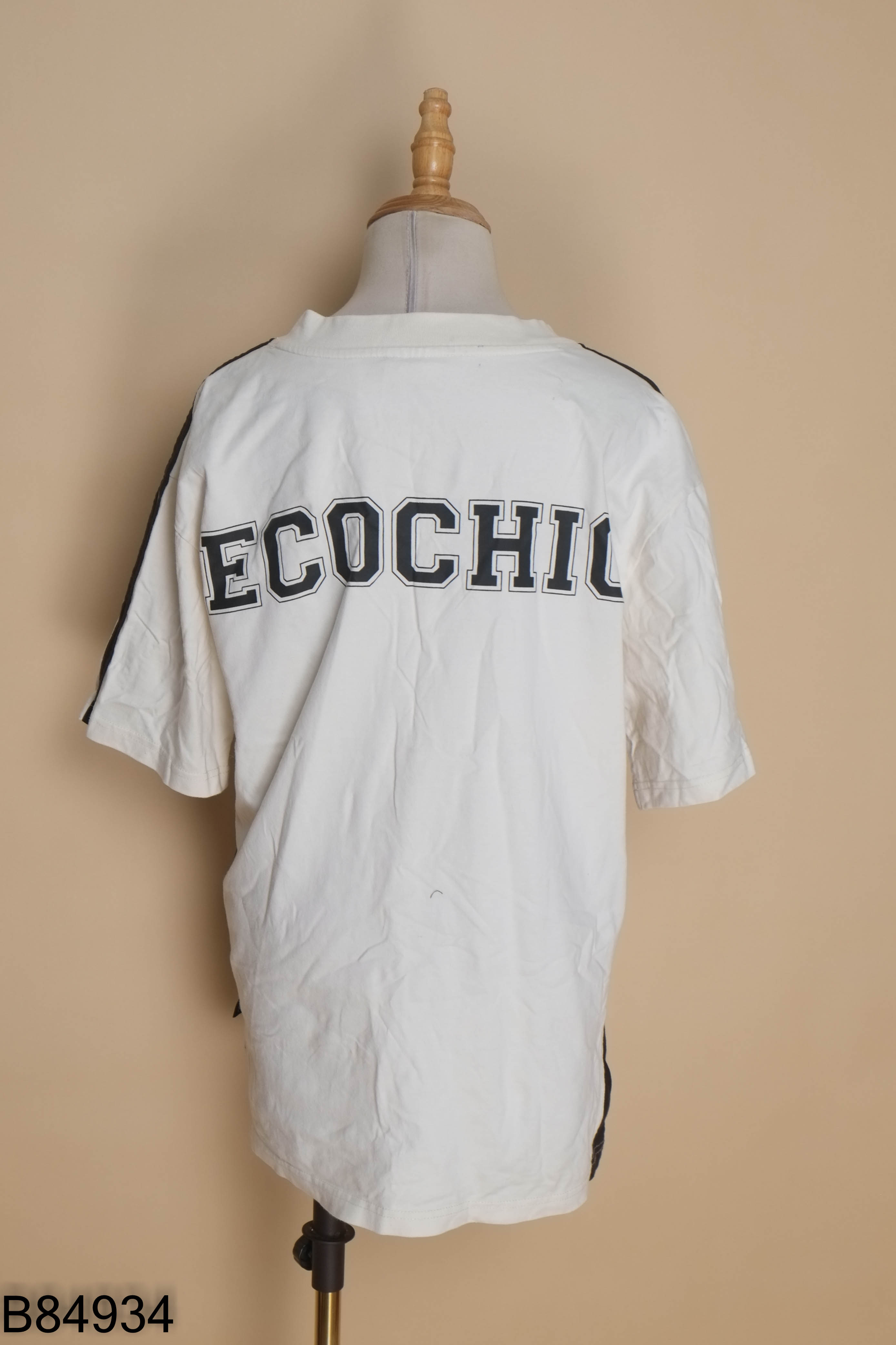 Áo thun be ECOCHIC cổ tim in hình