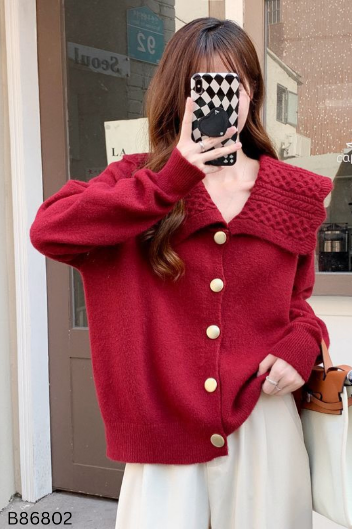Áo cardigans len đỏ cổ bèo