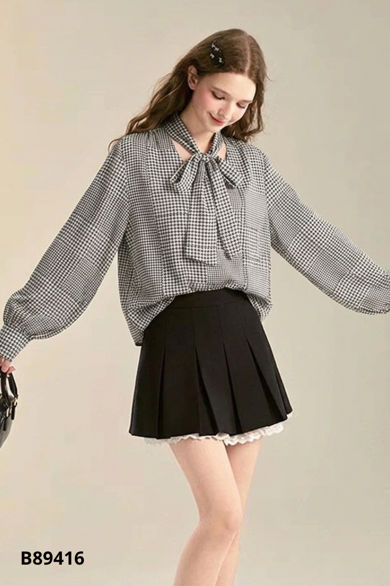 Áo lụa đen trắng ANNE KLENI họa tiết
