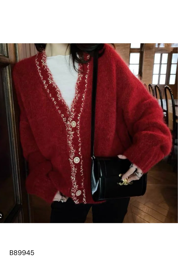 Cardigan đỏ cúc bạc