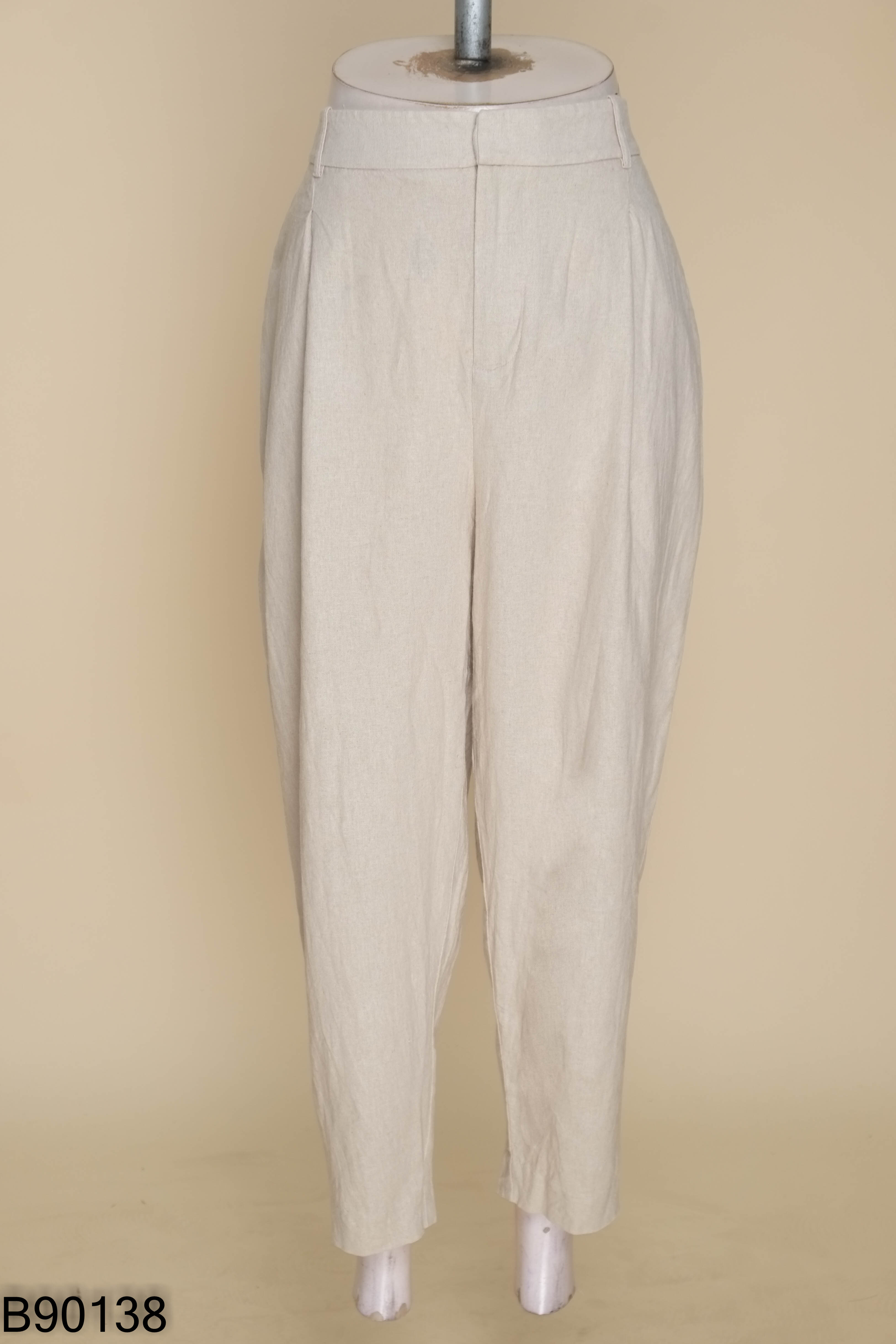 Quần be ZARA baggy