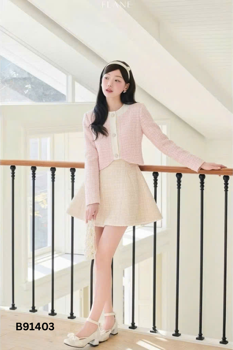 Áo dạ hồng BYMOON.STUDIO cúc ngọc