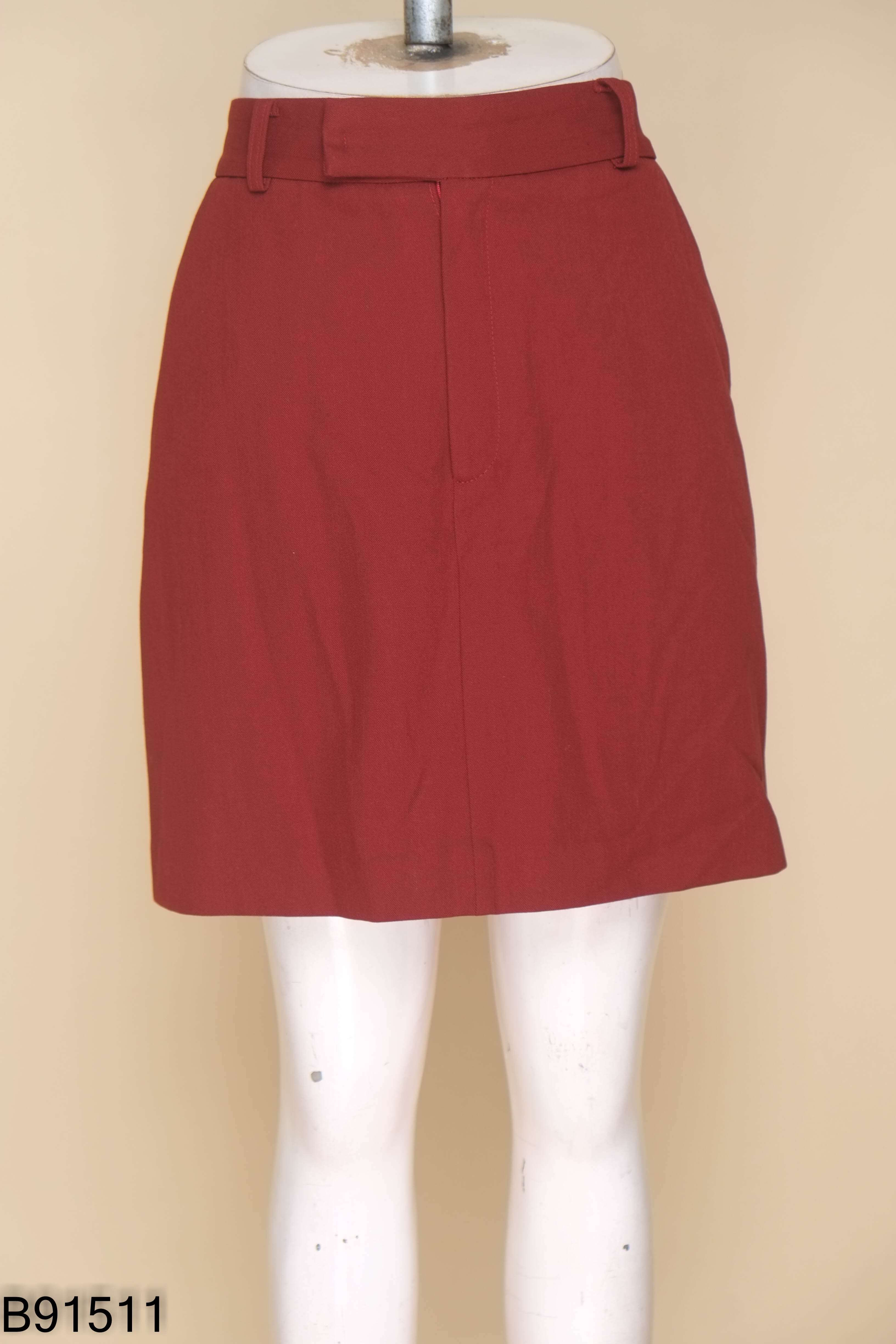Chân váy BASICBAE.98 đỏ trơn